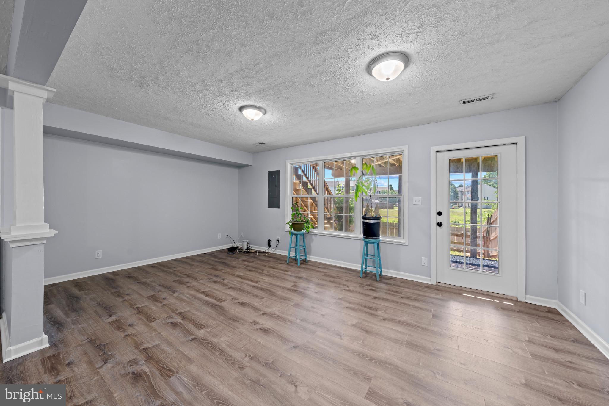 CHARLESTOWN COMMONS - Residential