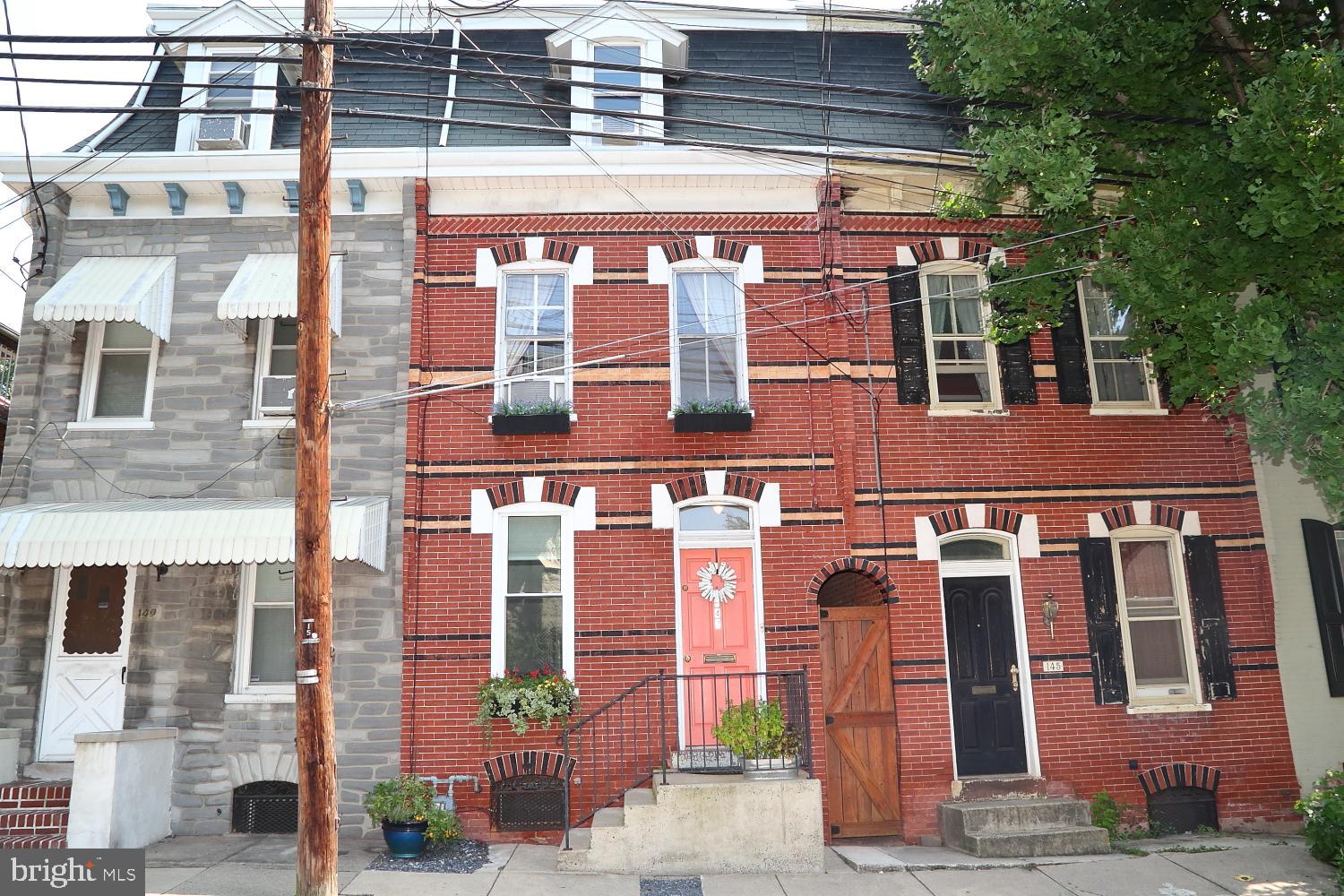LANCASTER - Residential