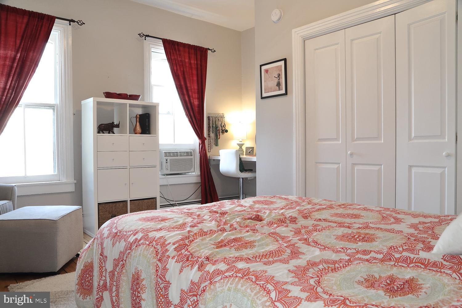 LANCASTER - Residential