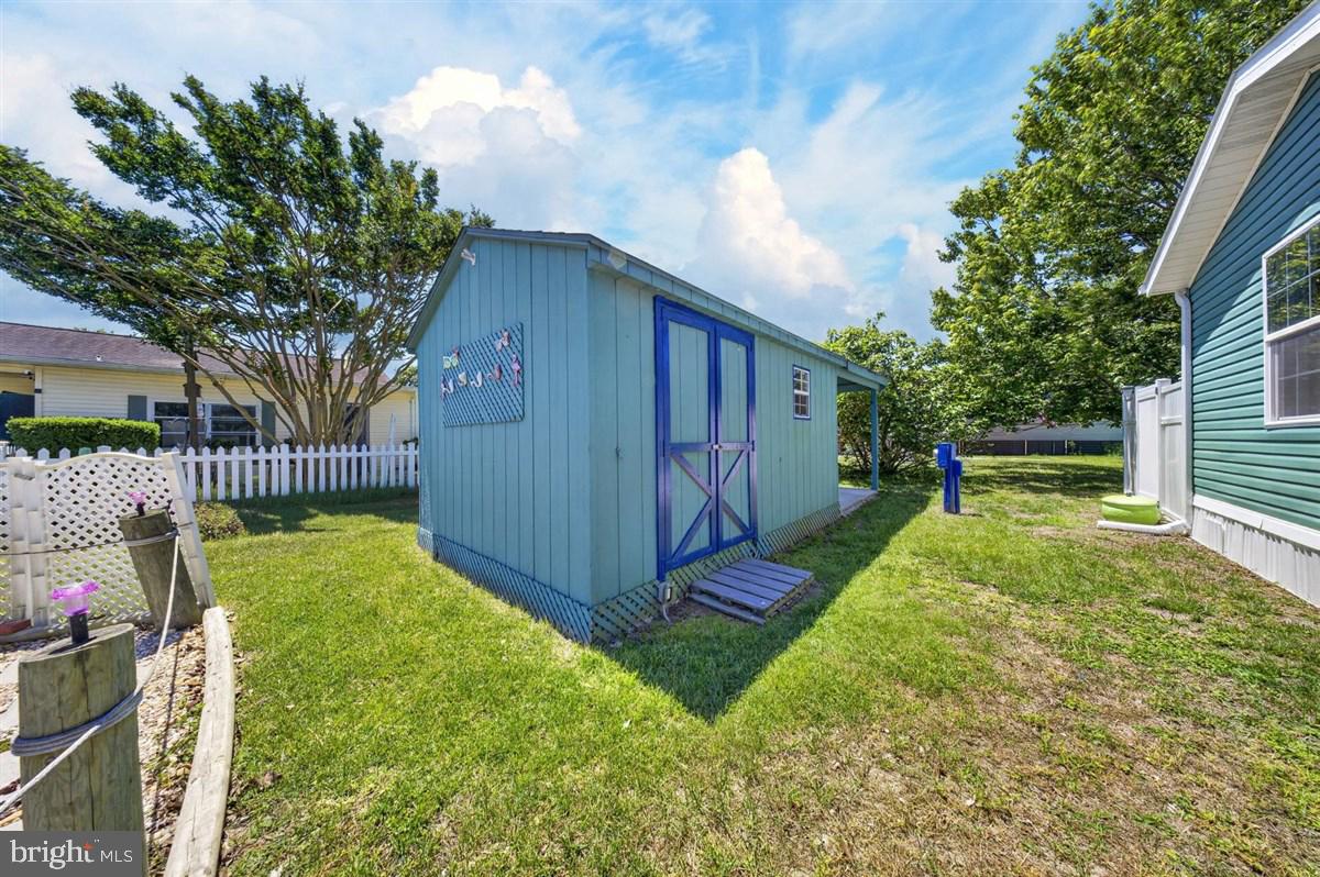 WHITE HOUSE BEACH - Residential