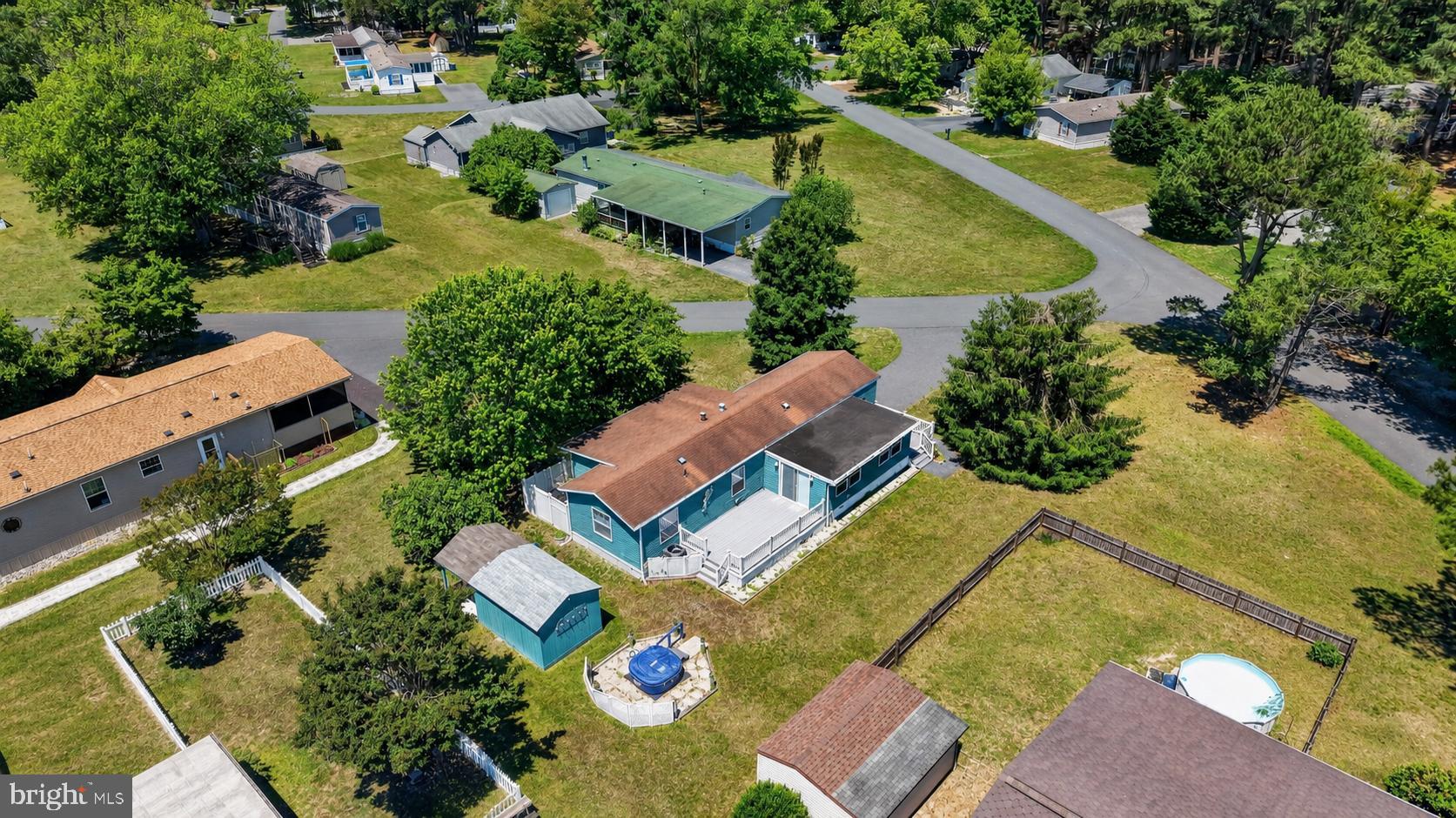 WHITE HOUSE BEACH - Residential