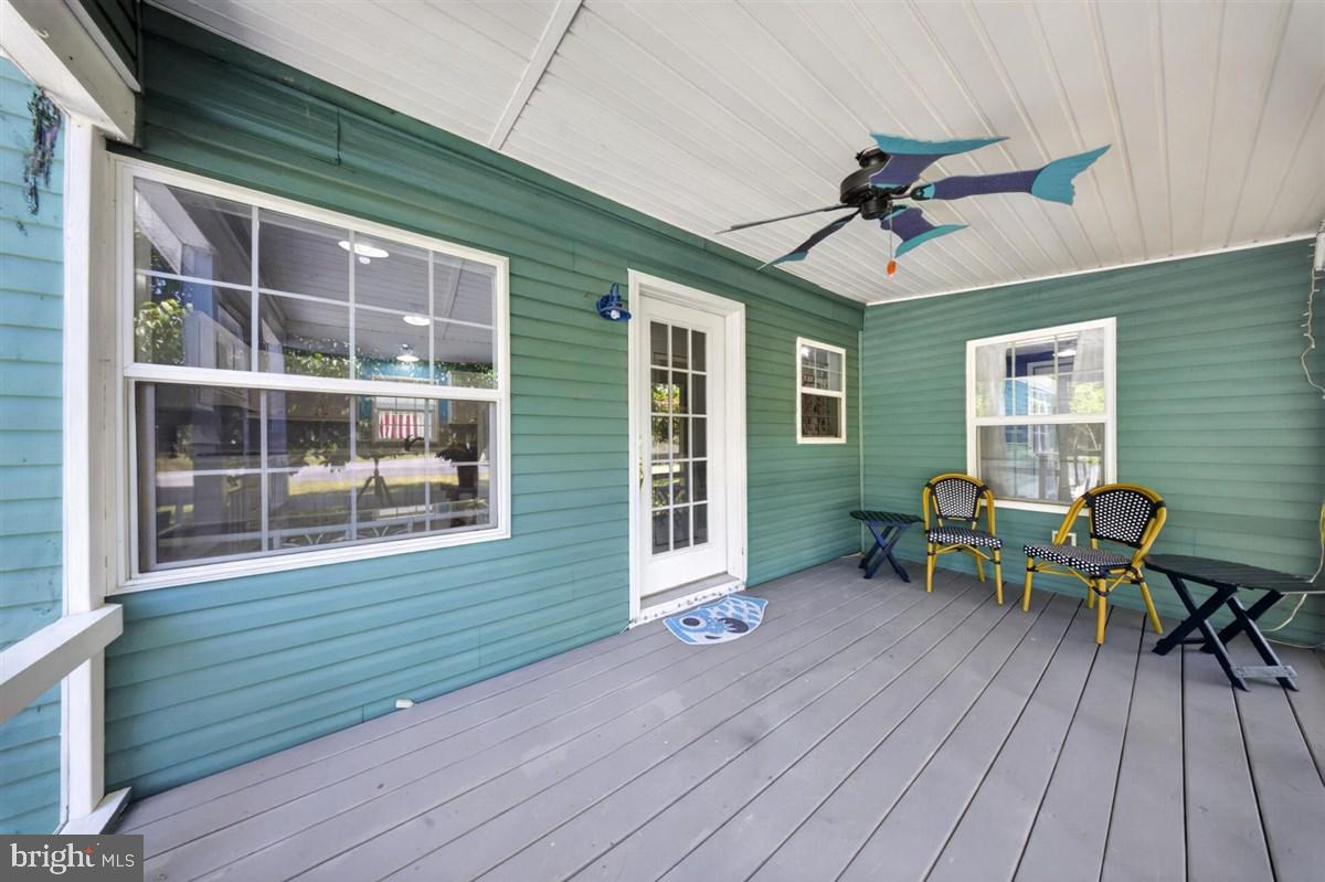 WHITE HOUSE BEACH - Residential