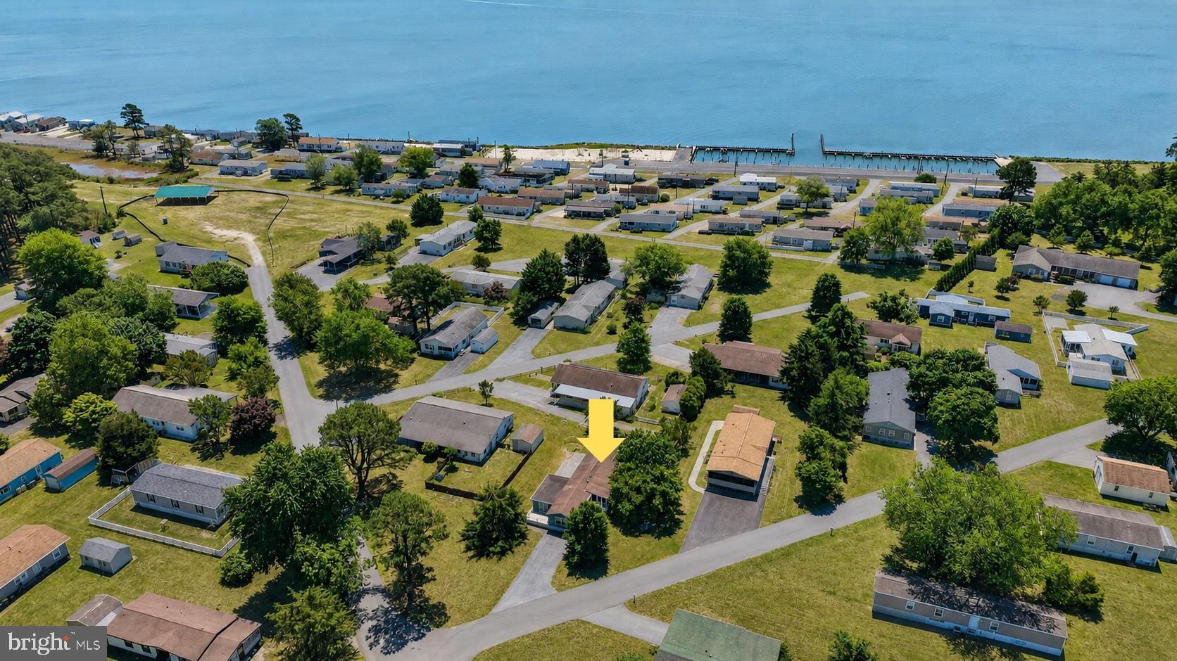 WHITE HOUSE BEACH - Residential