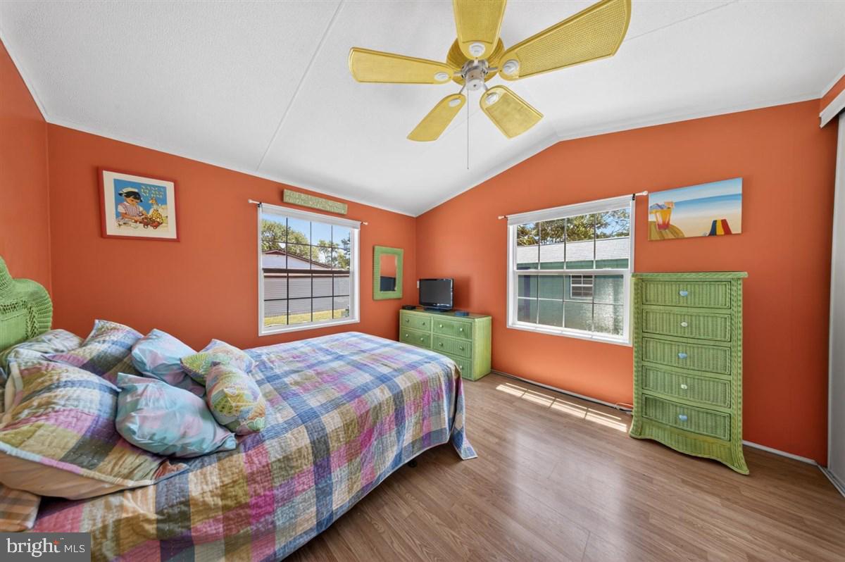 WHITE HOUSE BEACH - Residential