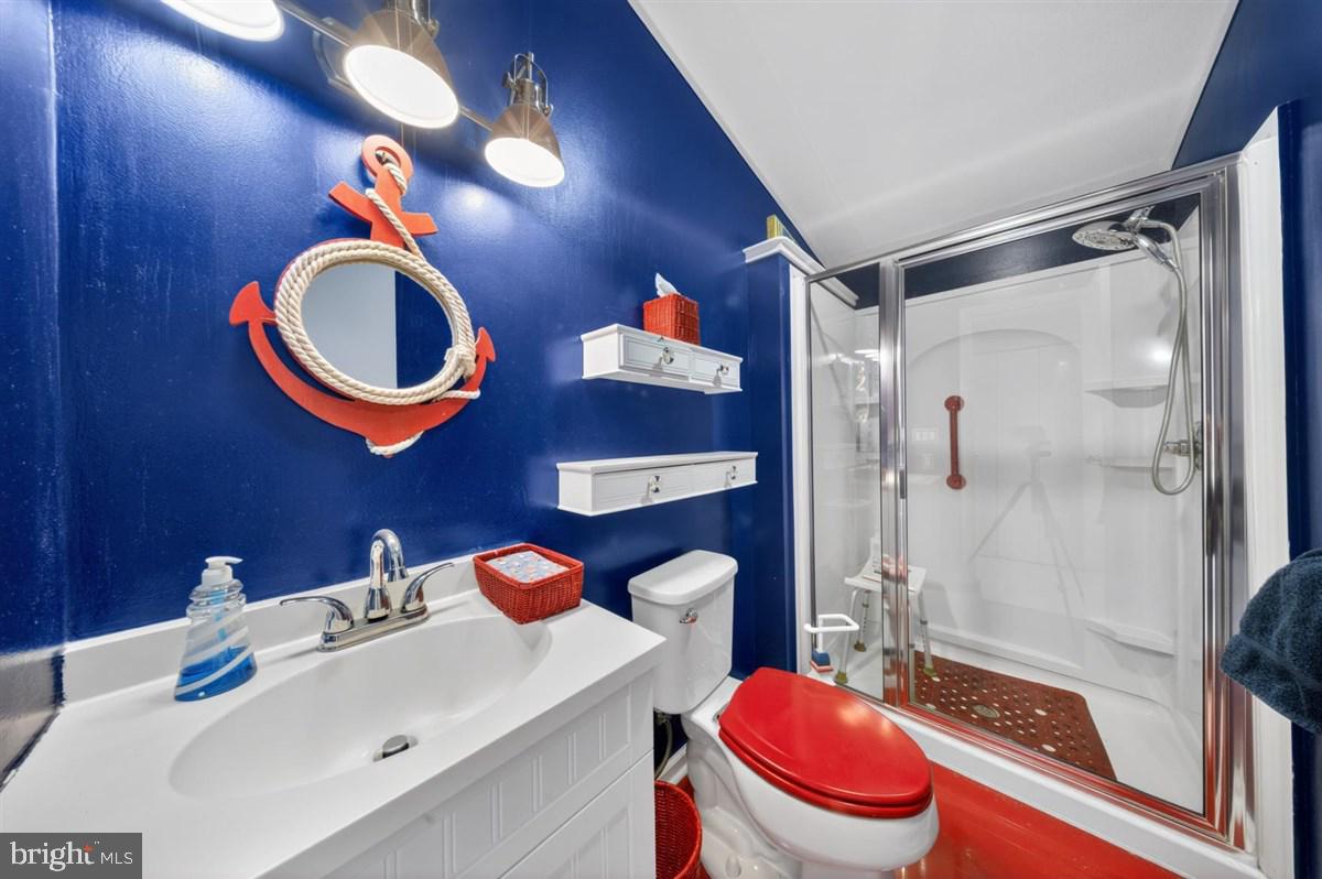 WHITE HOUSE BEACH - Residential