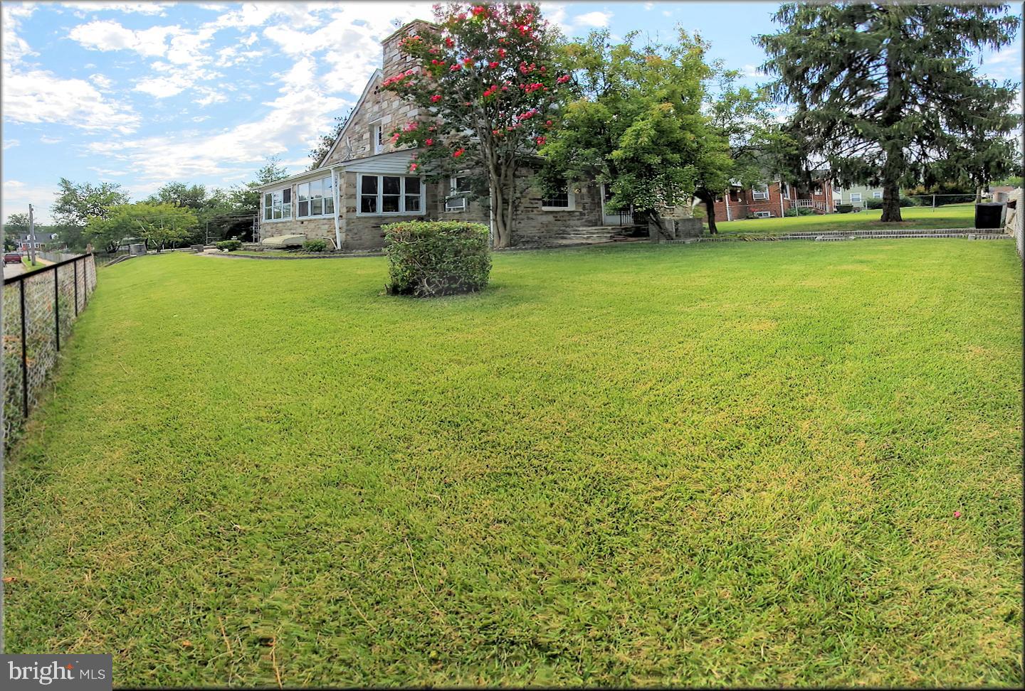 GARDENVILLE - Residential