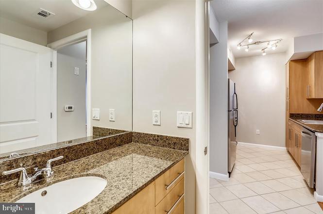 CLARENDON 1021 - Residential