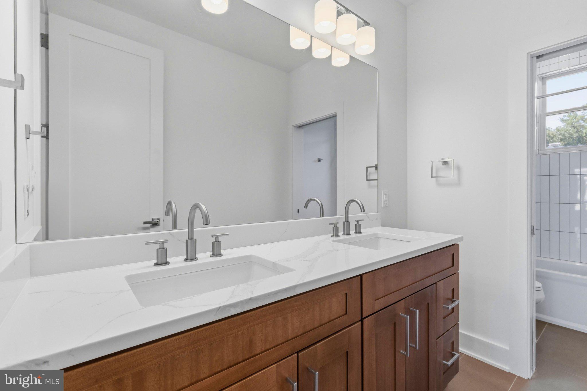 FAIR OAKS - Residential