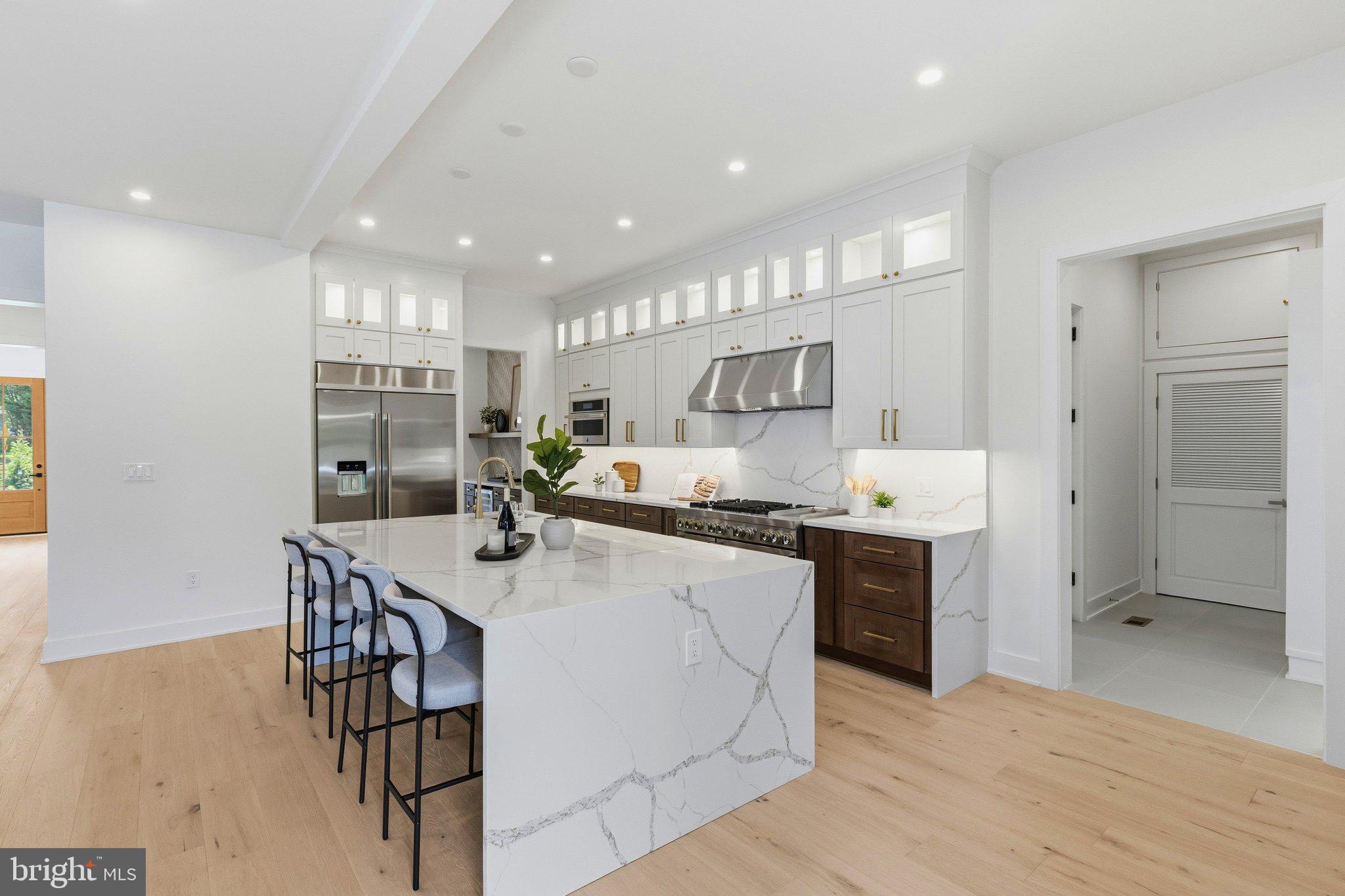 FAIR OAKS - Residential
