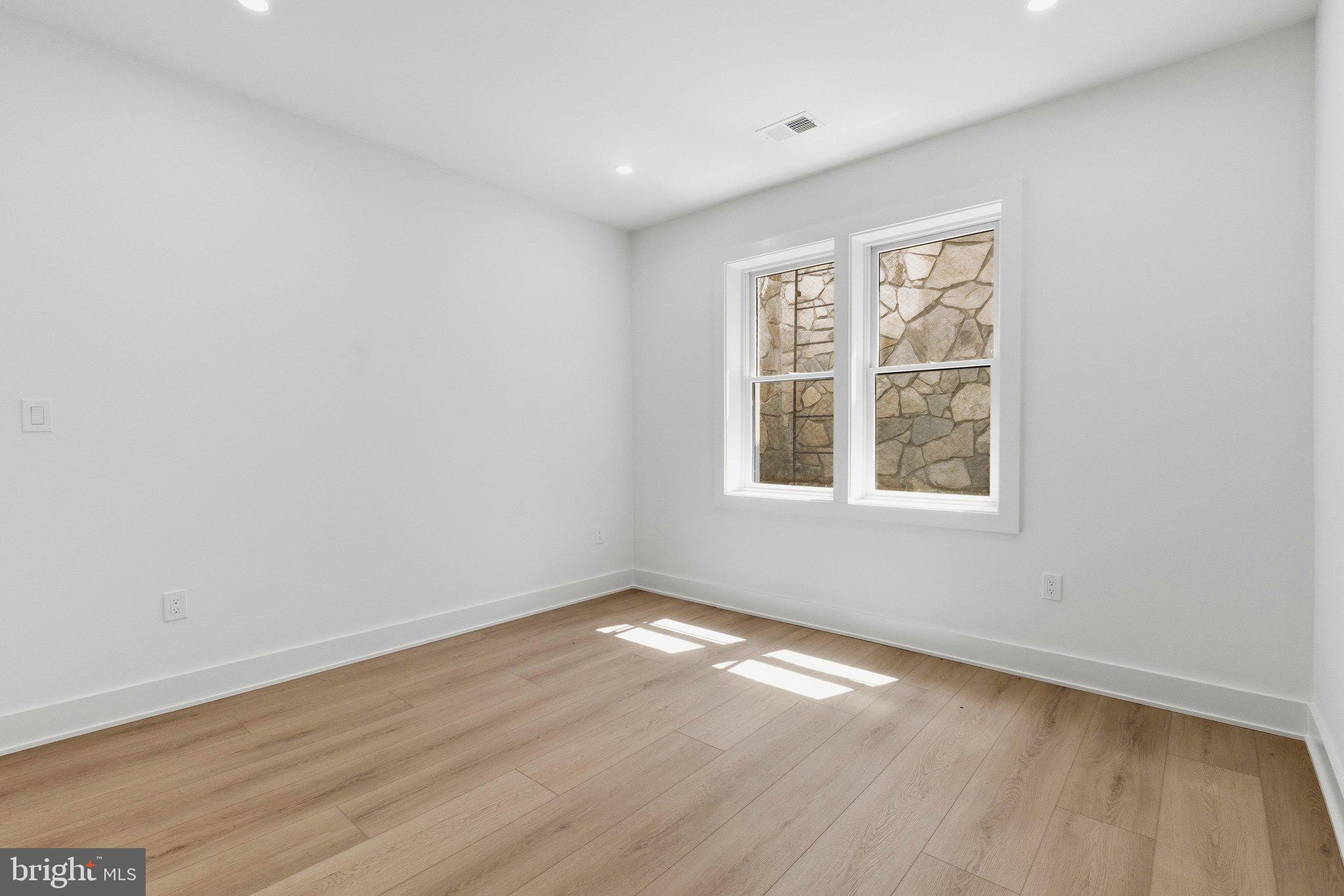 FAIR OAKS - Residential