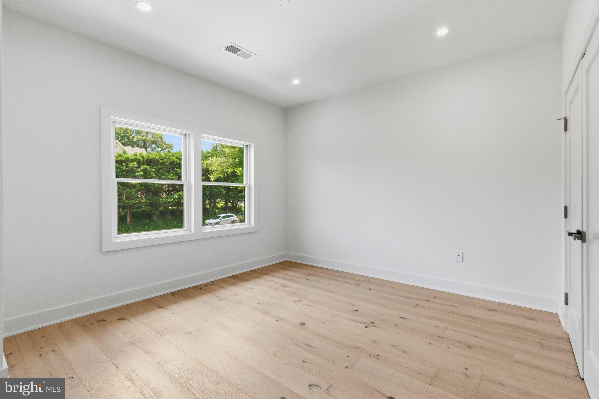 FAIR OAKS - Residential