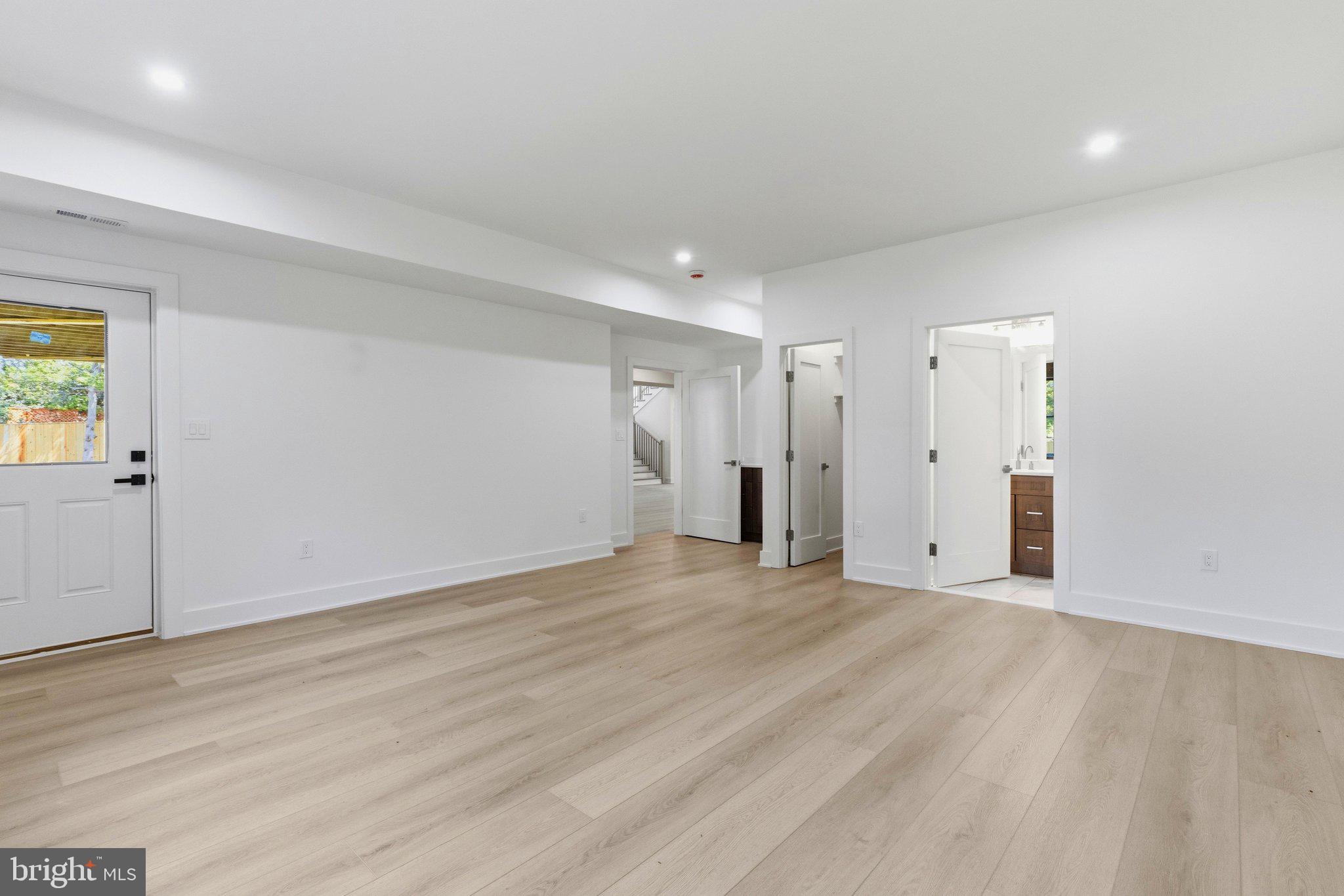 FAIR OAKS - Residential