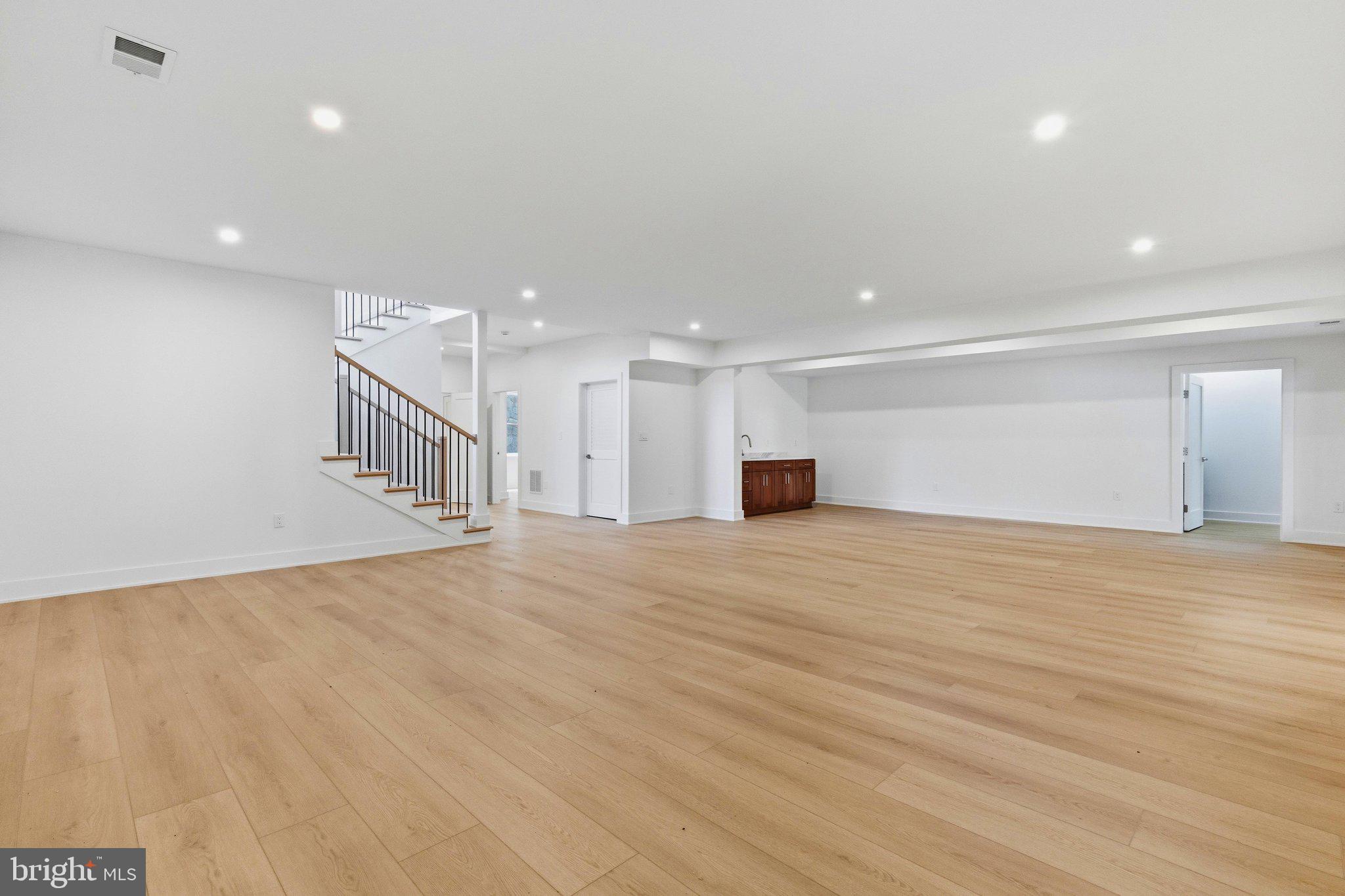 FAIR OAKS - Residential