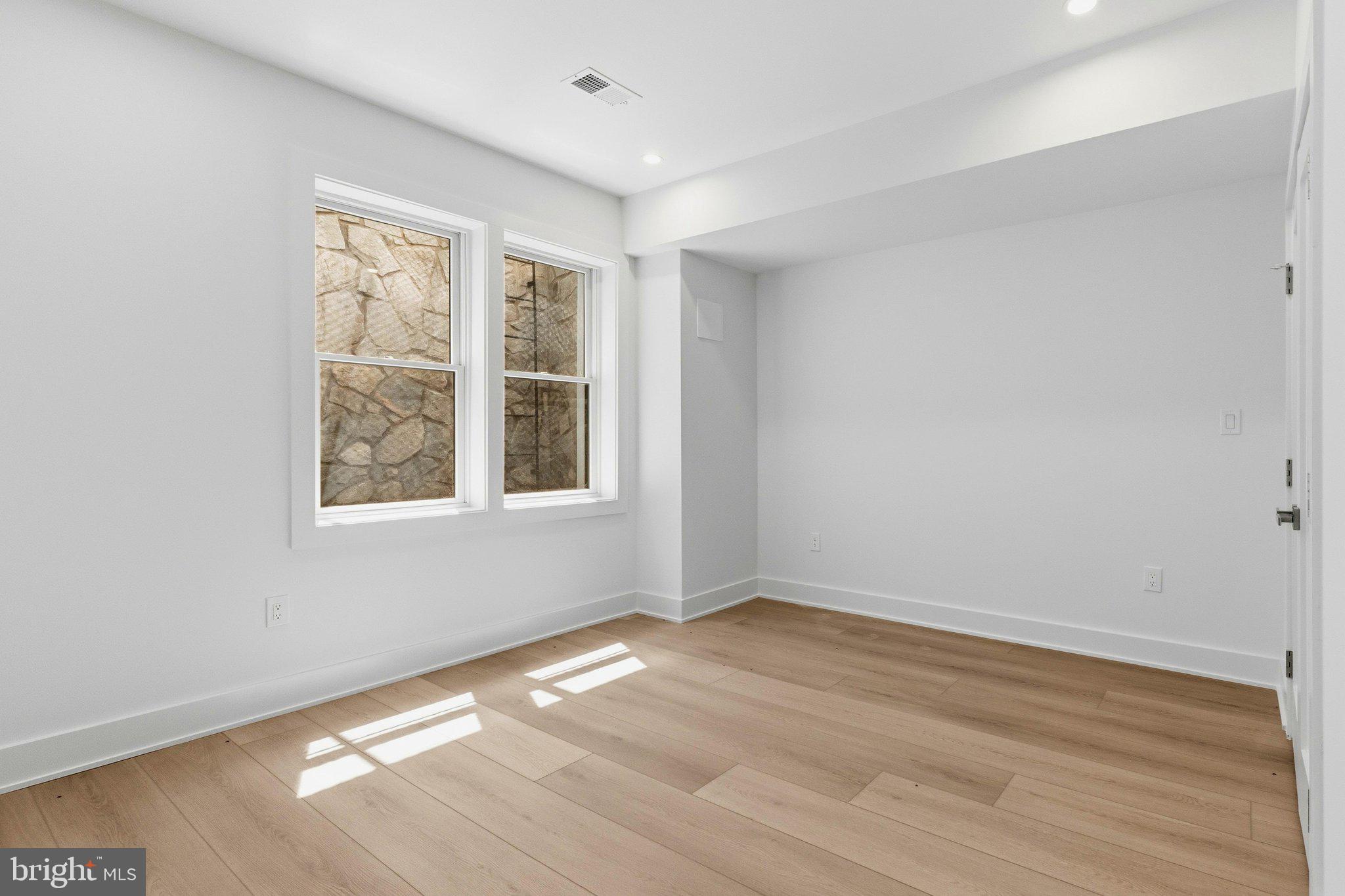 FAIR OAKS - Residential