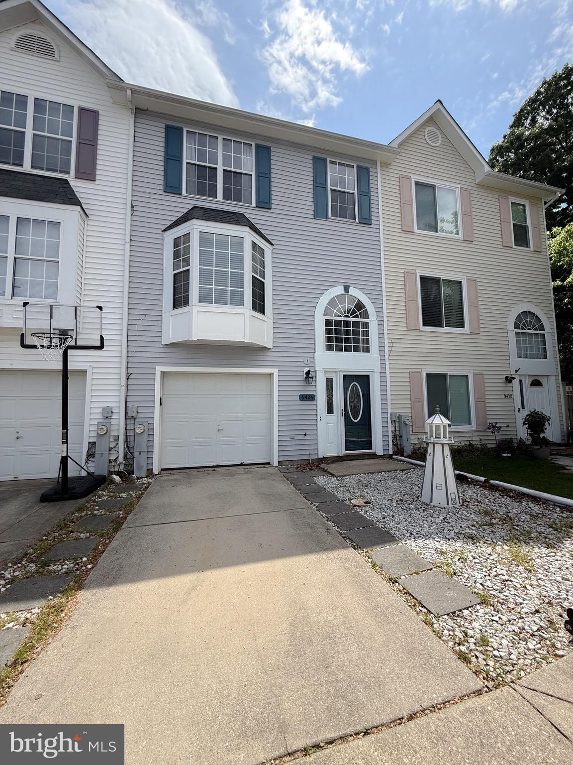 BURNT OAKS - Residential Lease