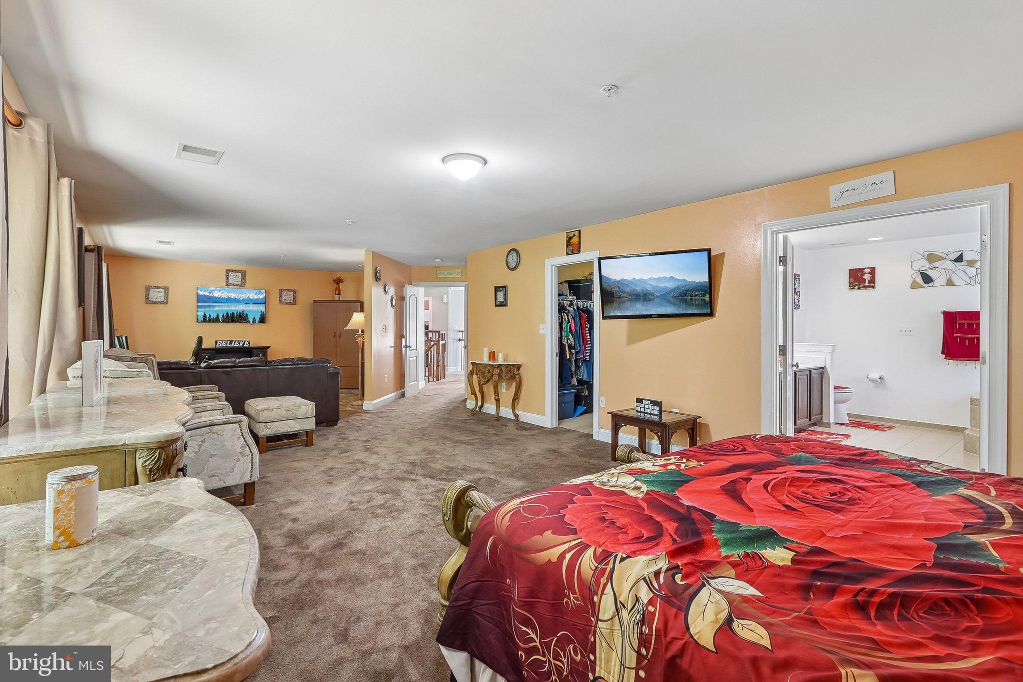 CHELTENHAM KNOLLS - Residential