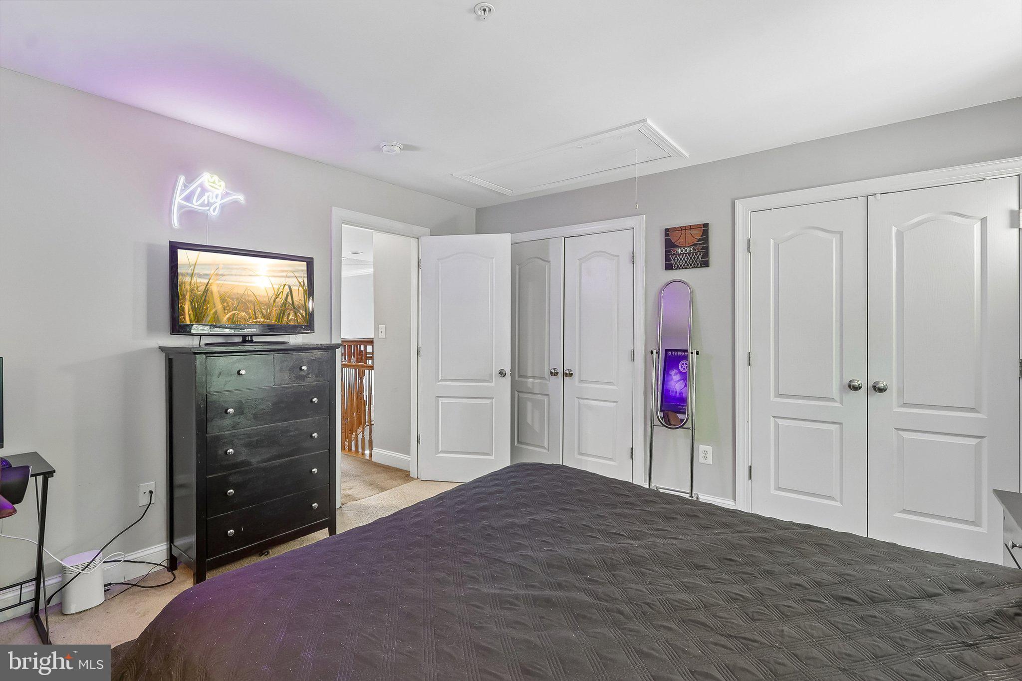 CHELTENHAM KNOLLS - Residential