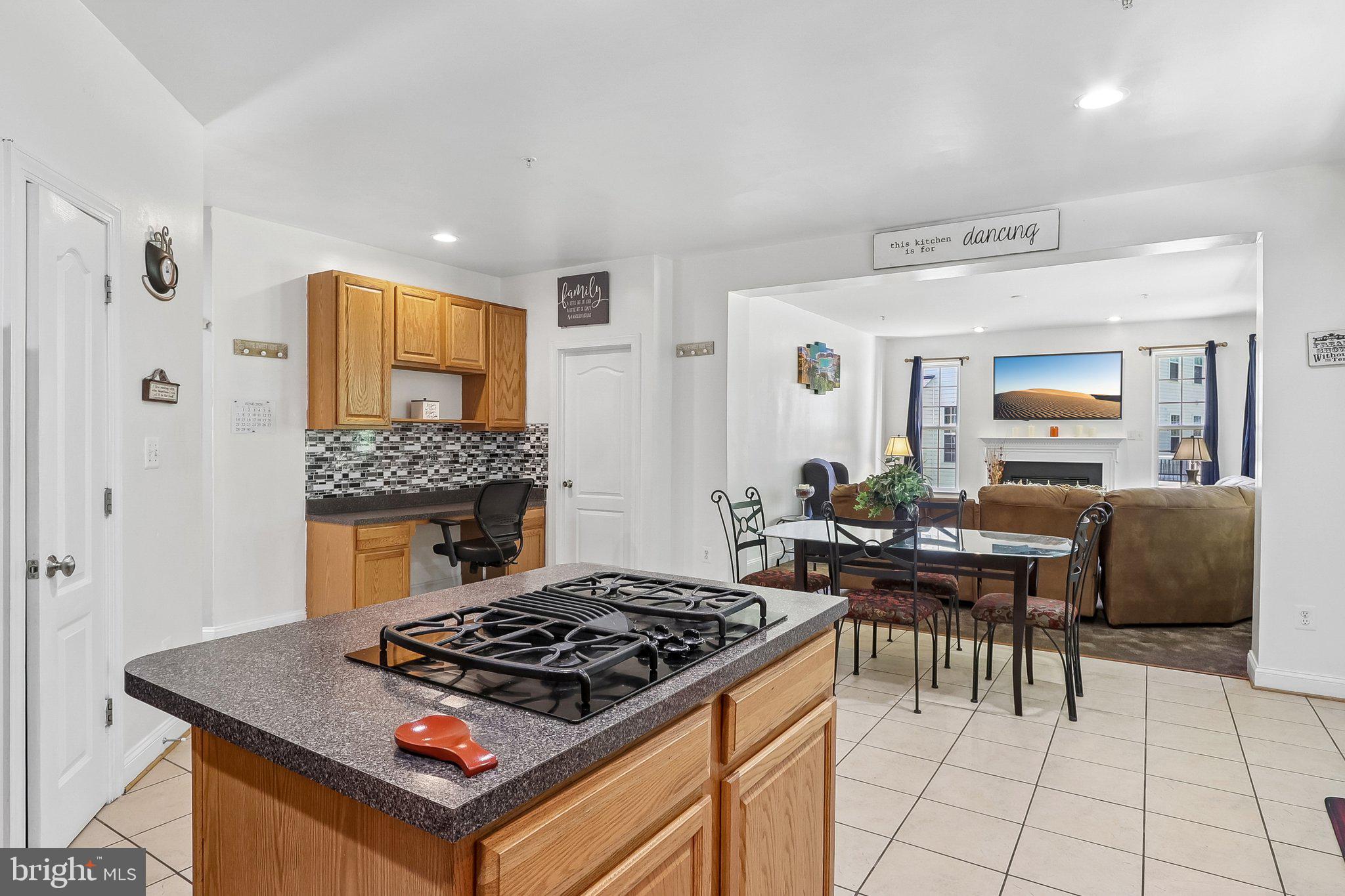 CHELTENHAM KNOLLS - Residential