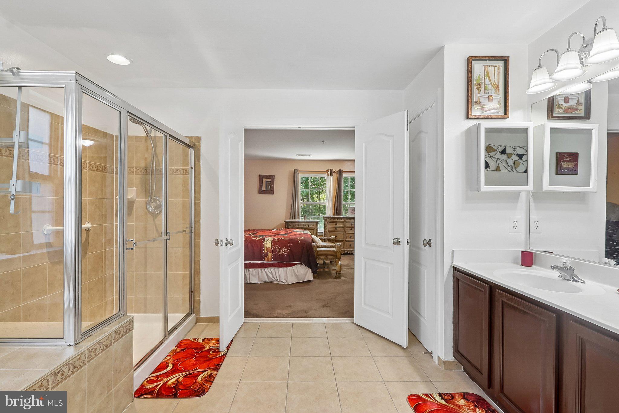 CHELTENHAM KNOLLS - Residential