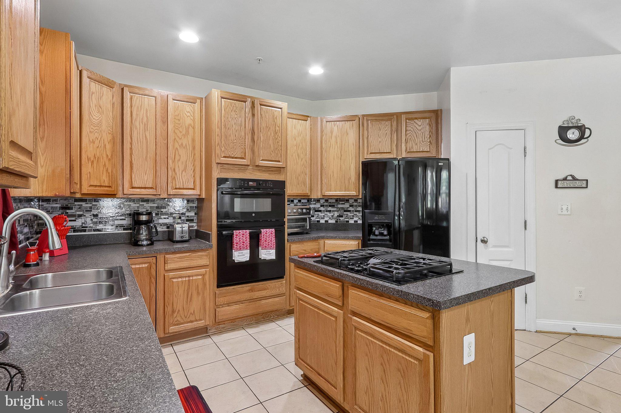 CHELTENHAM KNOLLS - Residential