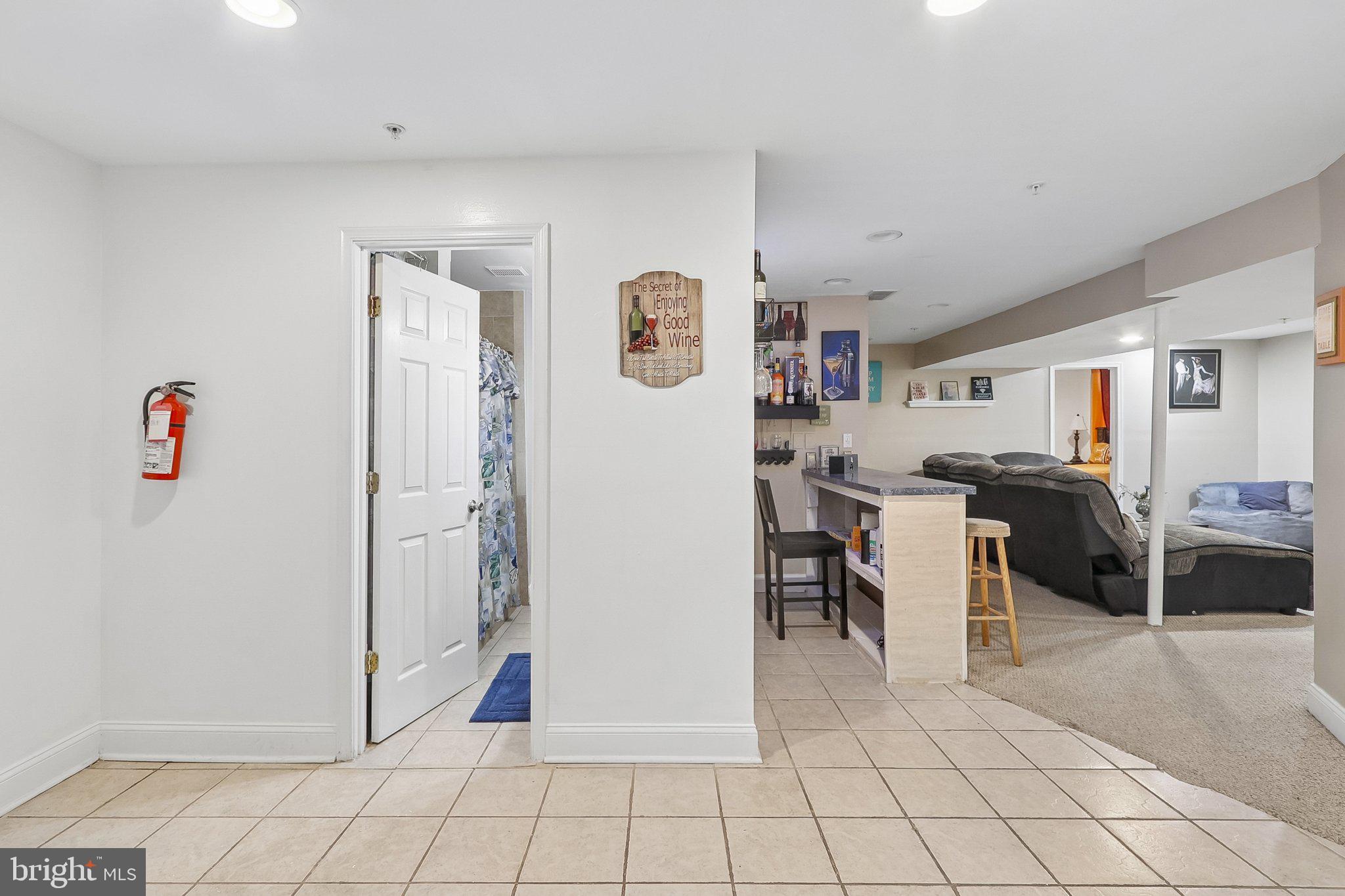 CHELTENHAM KNOLLS - Residential