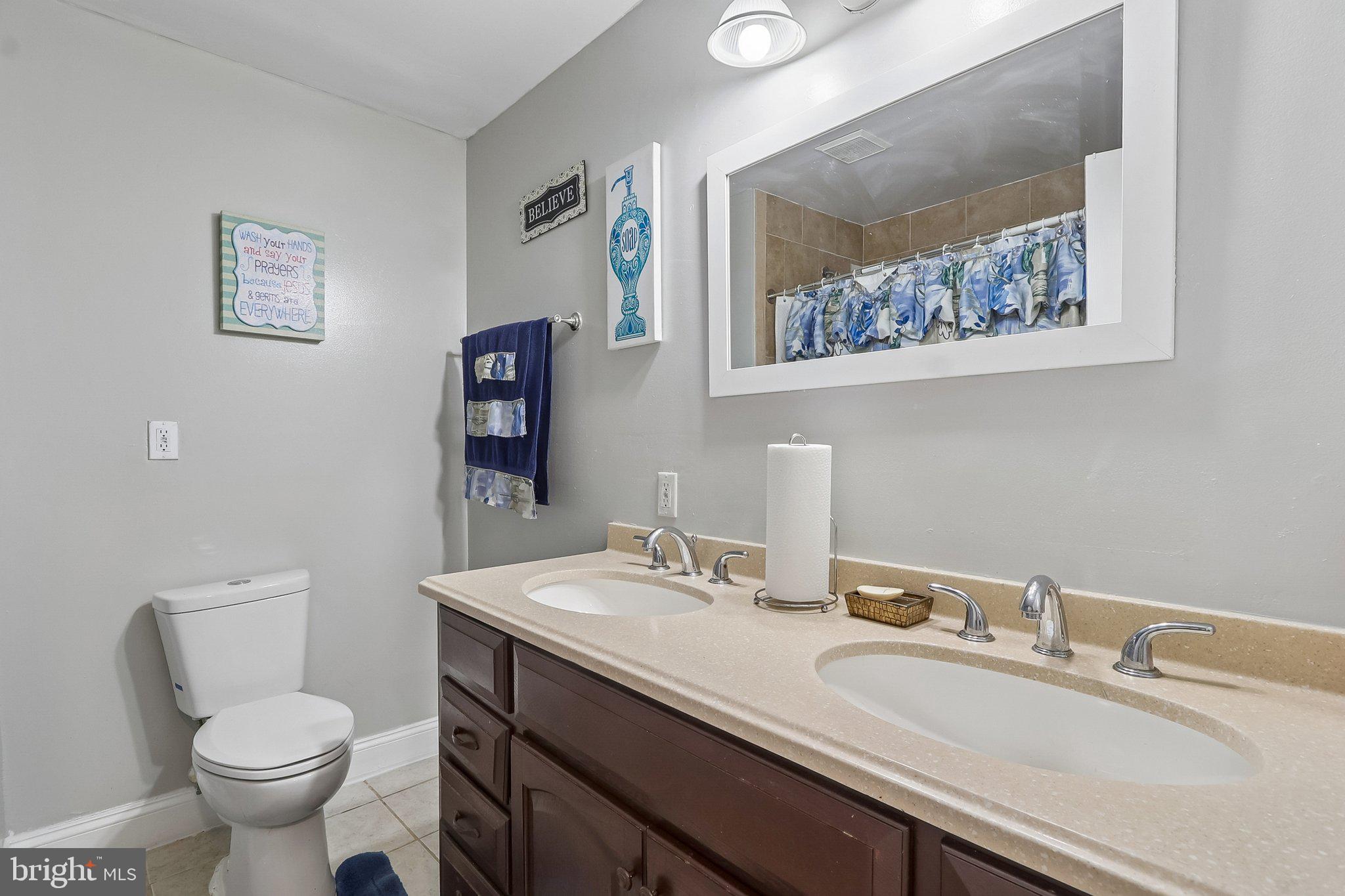 CHELTENHAM KNOLLS - Residential