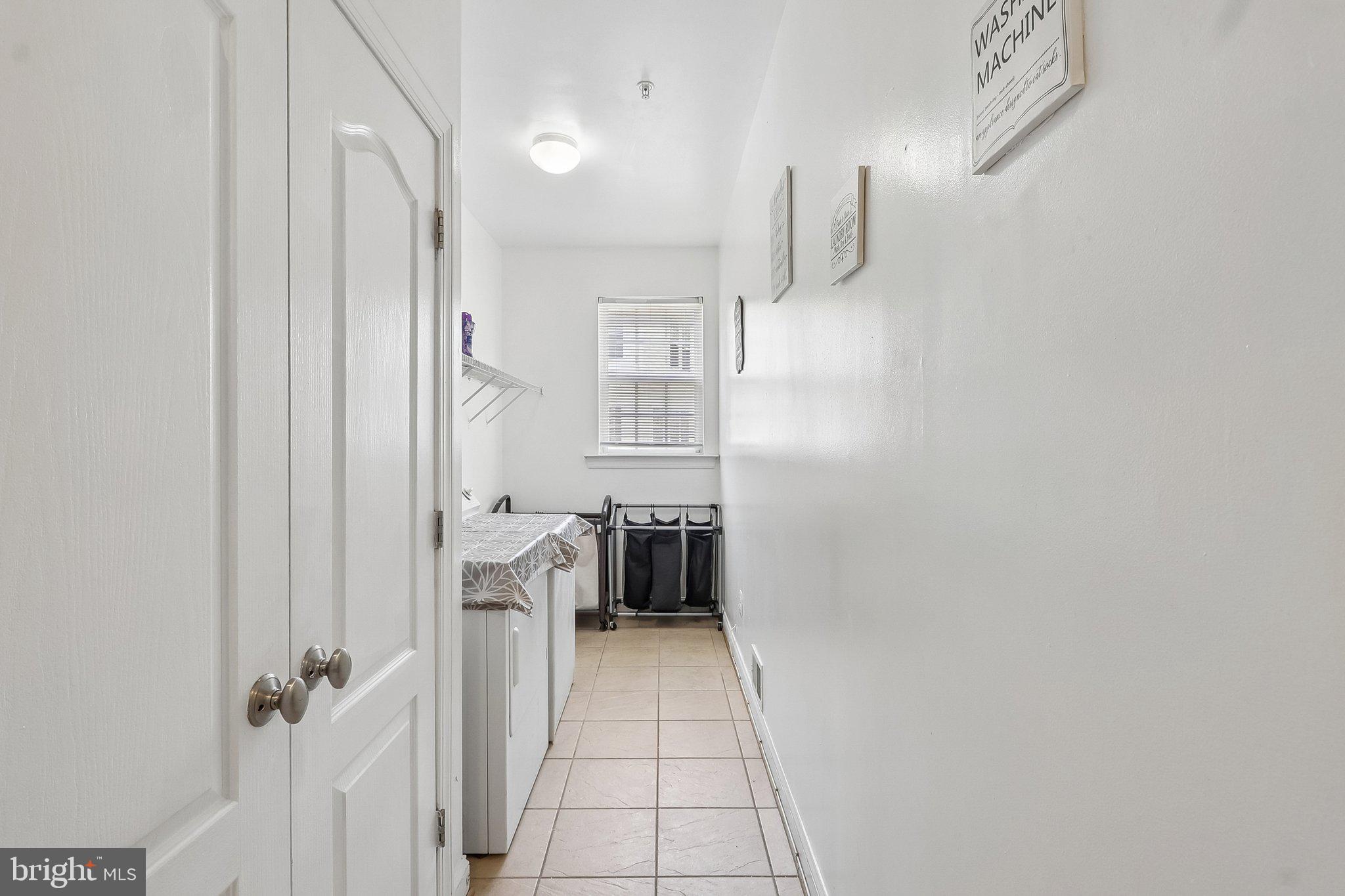 CHELTENHAM KNOLLS - Residential