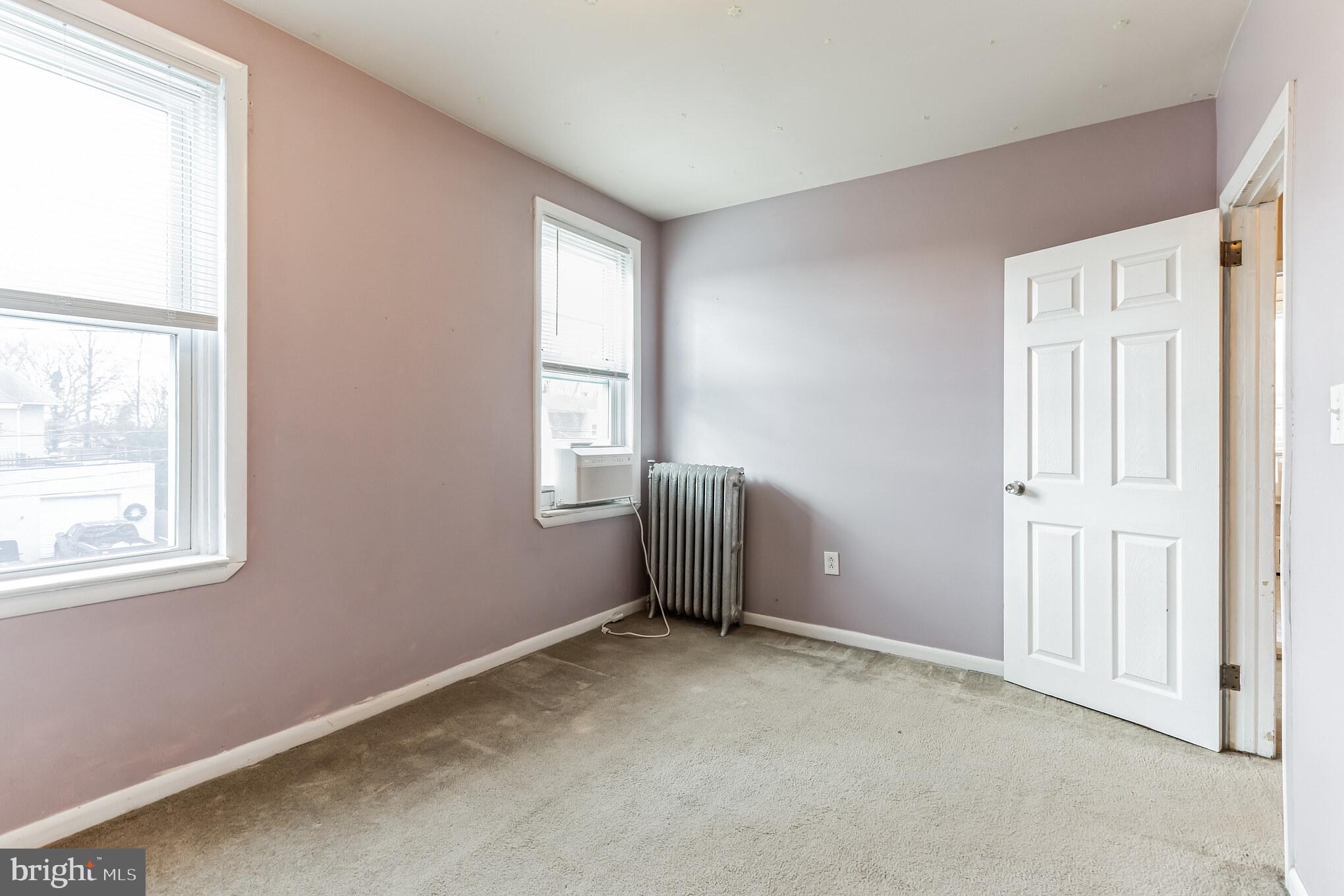MILMONT PARK - Residential