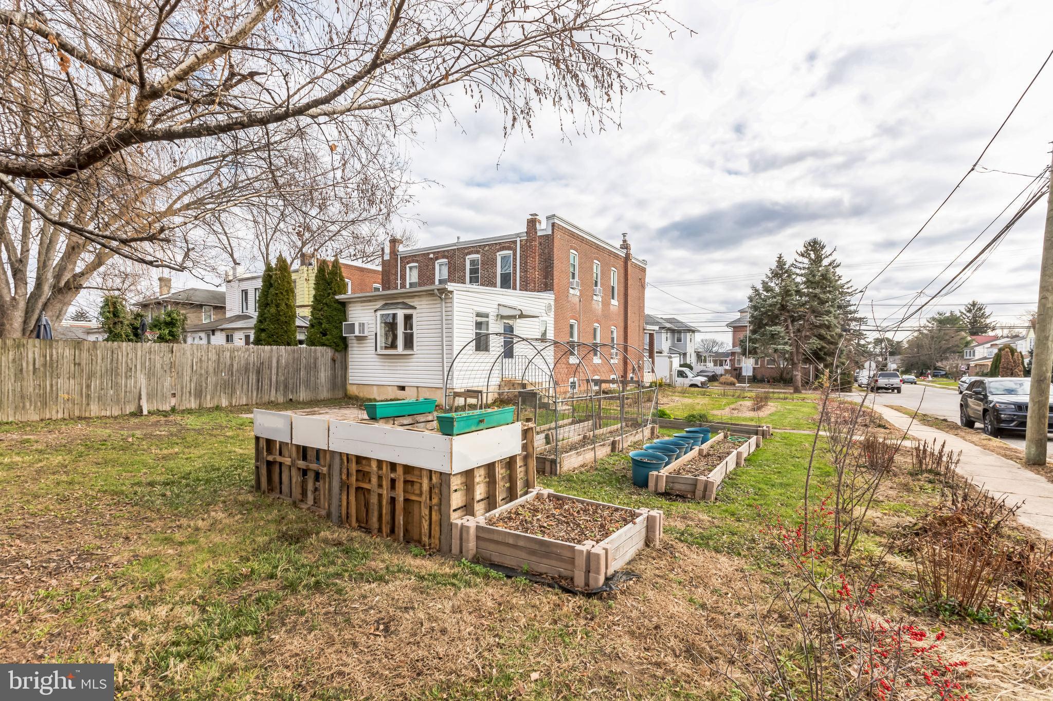 MILMONT PARK - Residential
