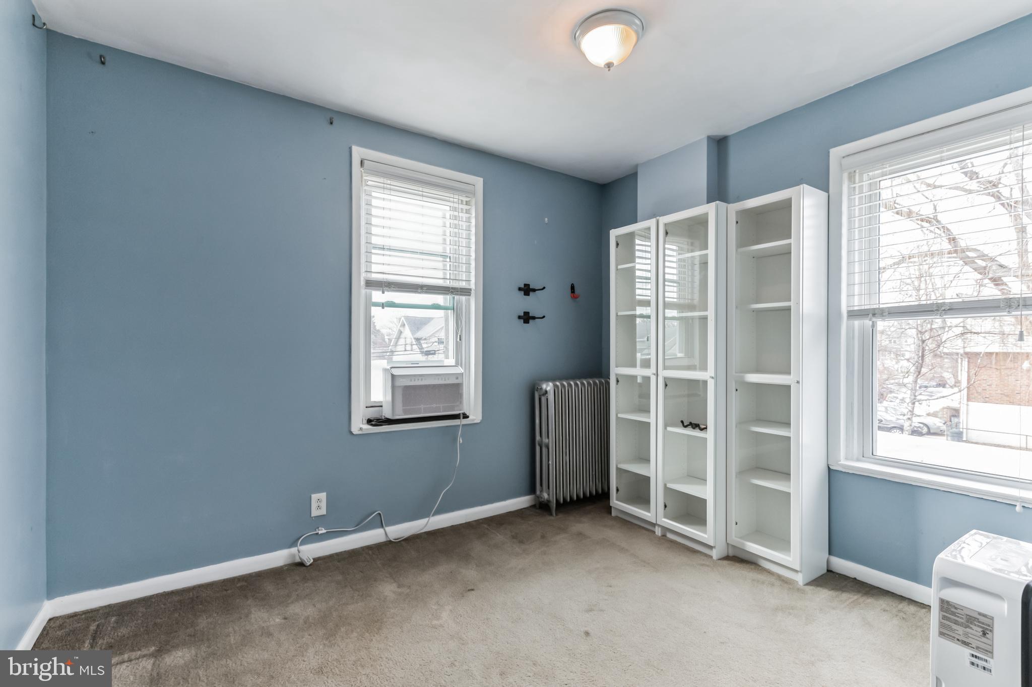 MILMONT PARK - Residential