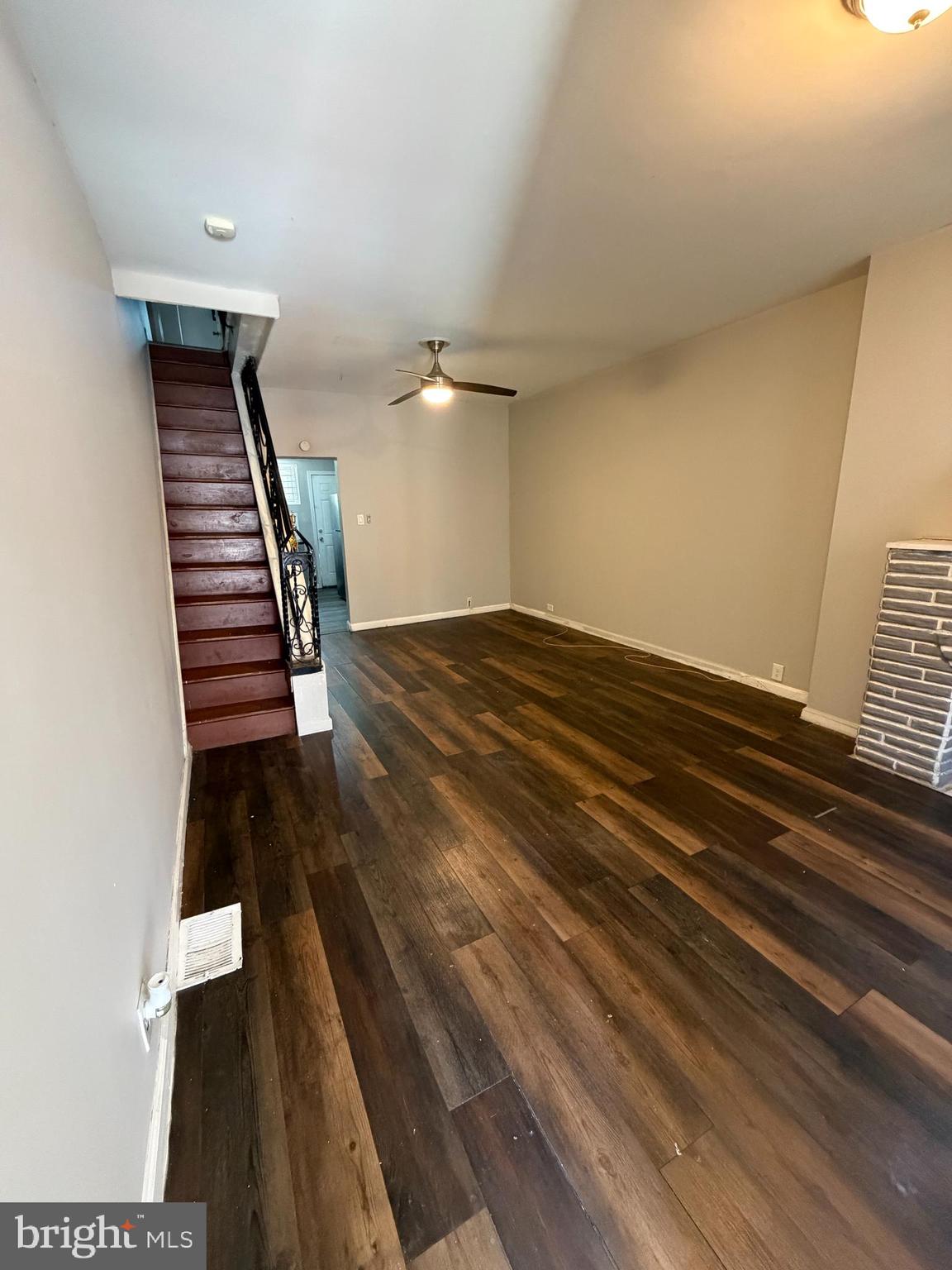 PORT RICHMOND - Residential