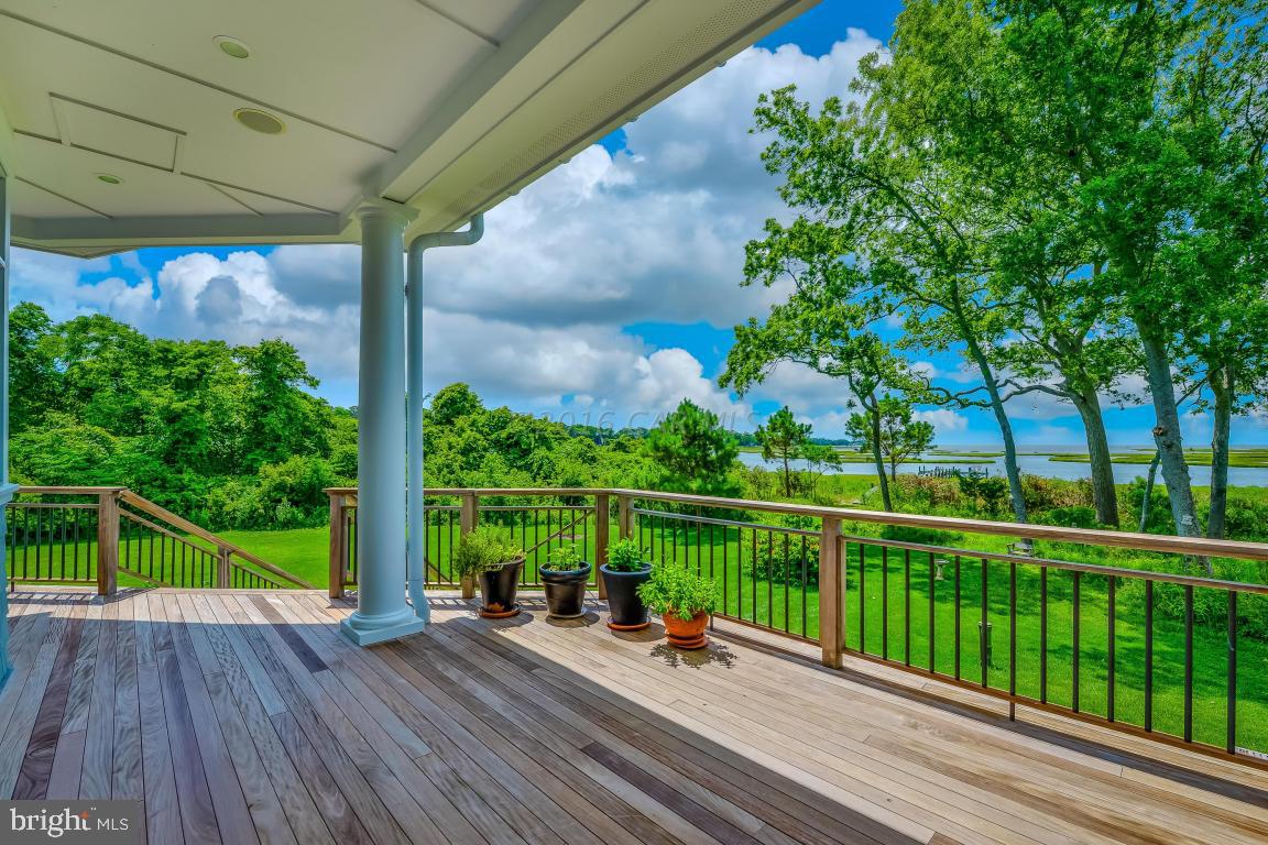 INDIAN CREEK - Residential