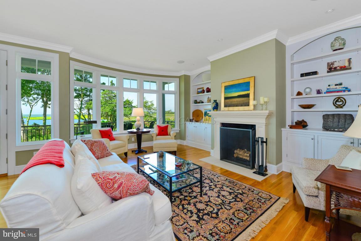 INDIAN CREEK - Residential