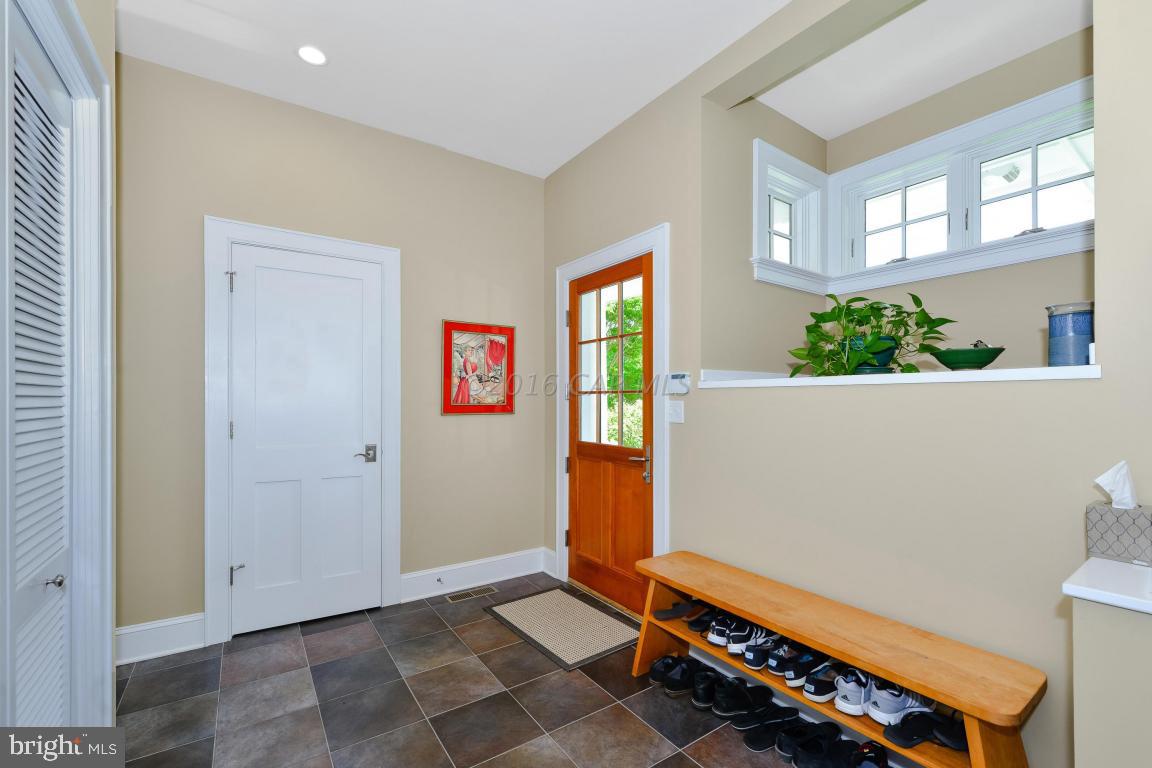 INDIAN CREEK - Residential