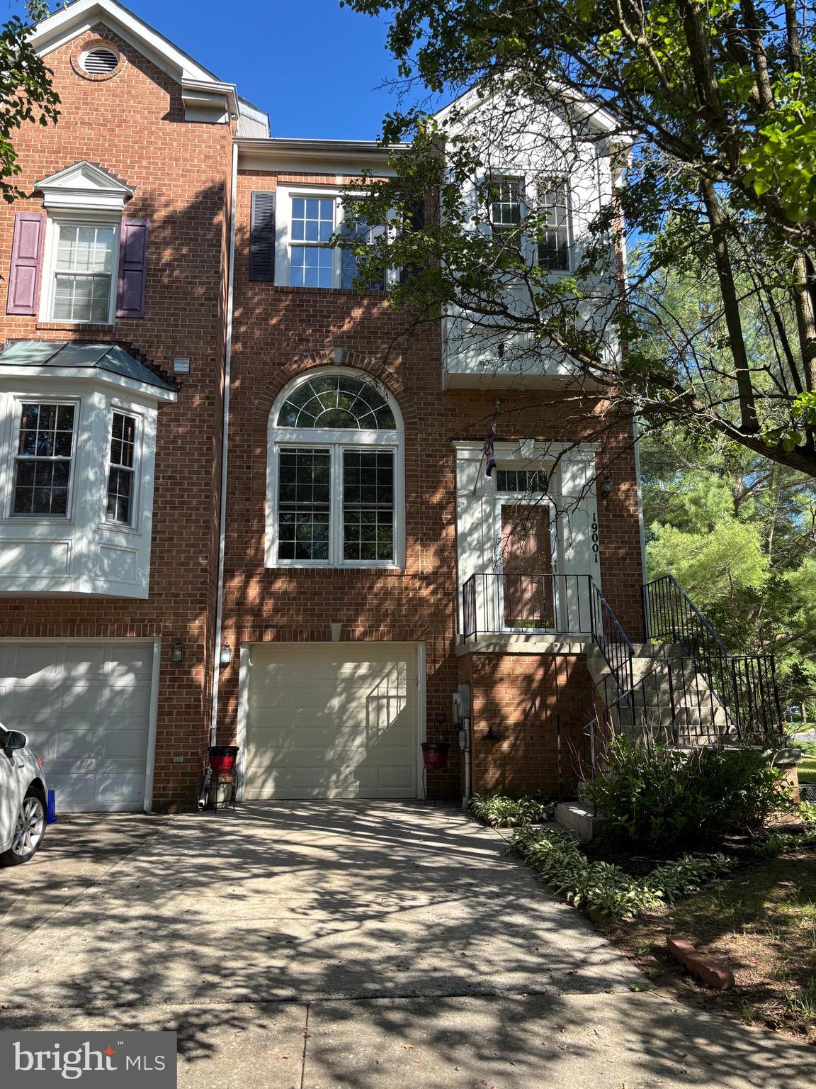Welcome to this end-unit townhome located in the popular Germantown Estates Conveniently situated just minutes from to access to I-270 
This home has been beautifully renovated.
 New kitchen cabinets, granite countertop, stainless steel appliances, gas stove. Upgraded bathrooms. New paint. New flooring throughout the house.
Living /dining room wood floor.  Additionally there is a large built-in storage area leading to the attic from the walk-in closet in the oversized master bathroom. 
Amenities for the community: swimming pool, community center, tennis court.
I am confident that you will fall in love with this home as soon as you see it.