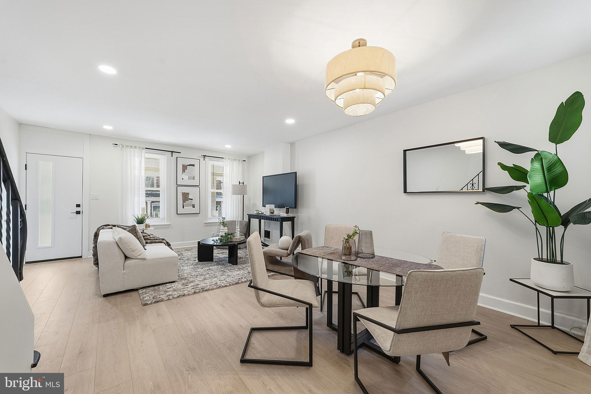 EAST FALLS - Residential
