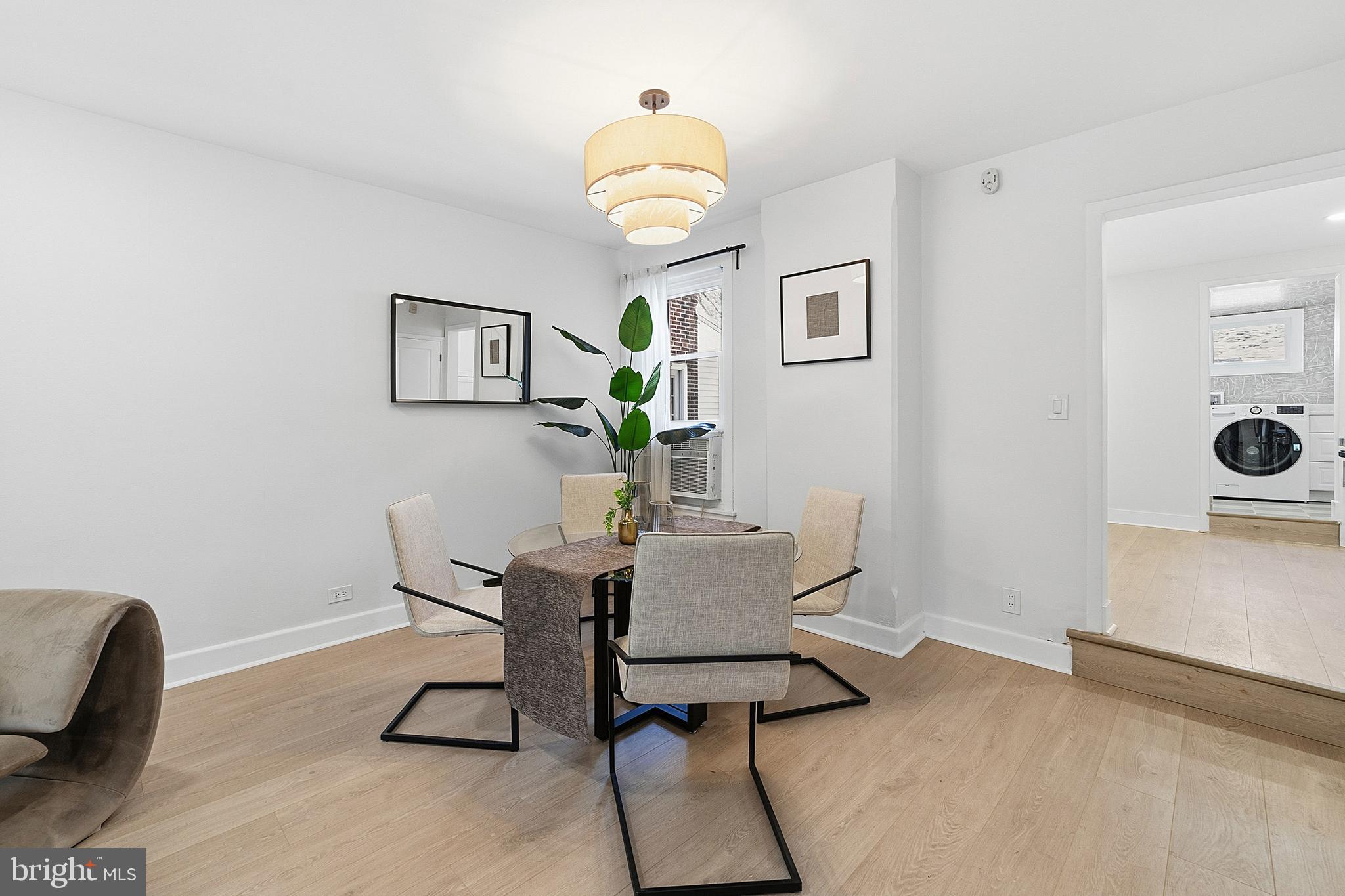 EAST FALLS - Residential