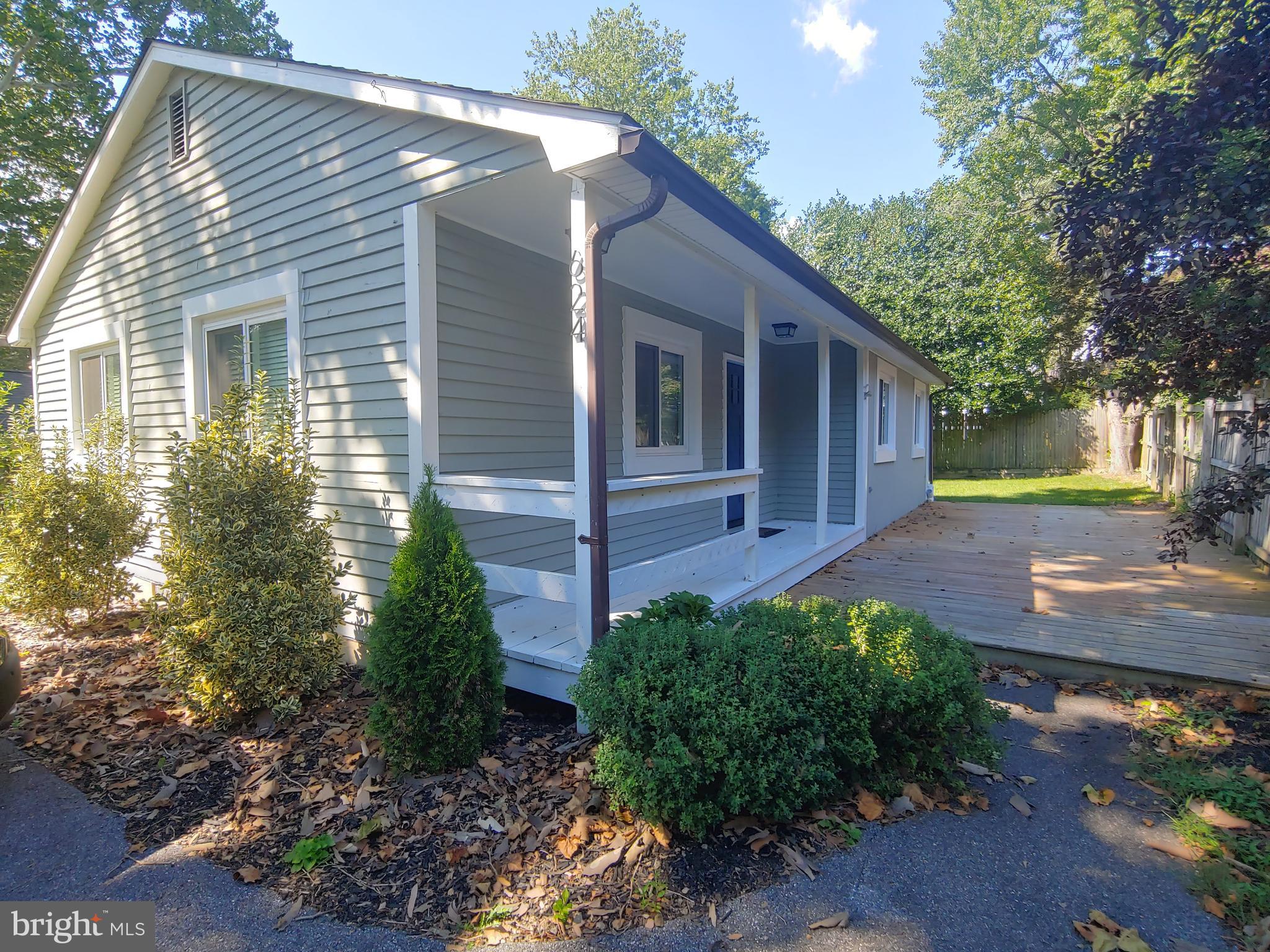 CARROLLTON MANOR - Residential Lease
