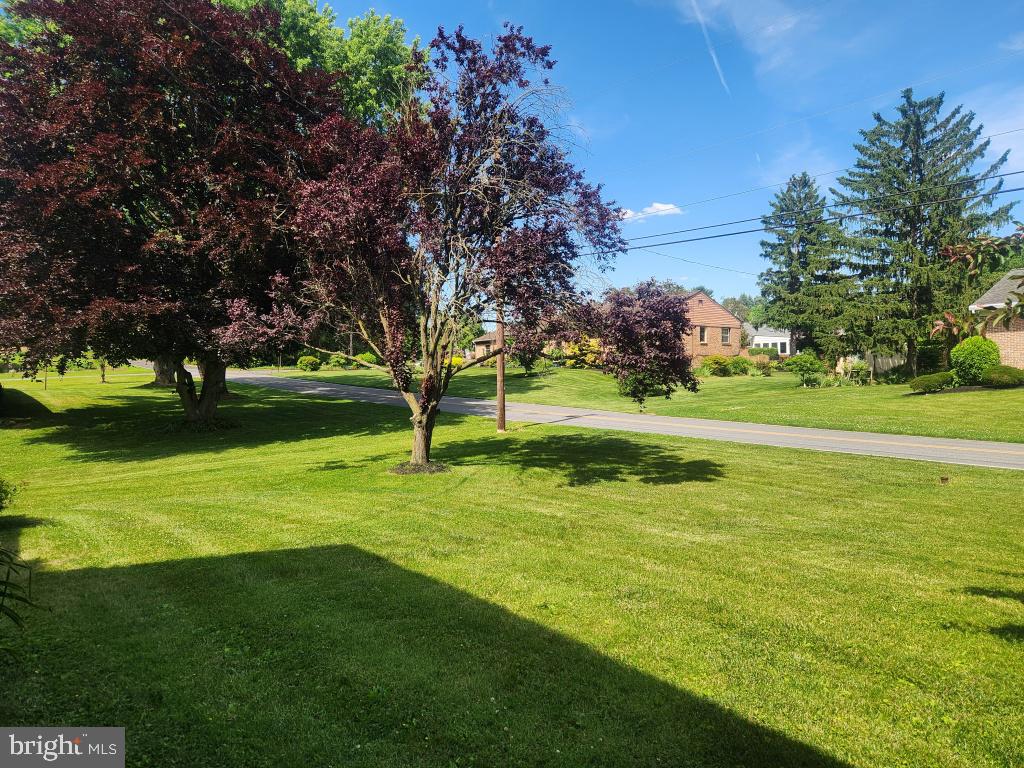 LYNWICK VILLAGE - Residential