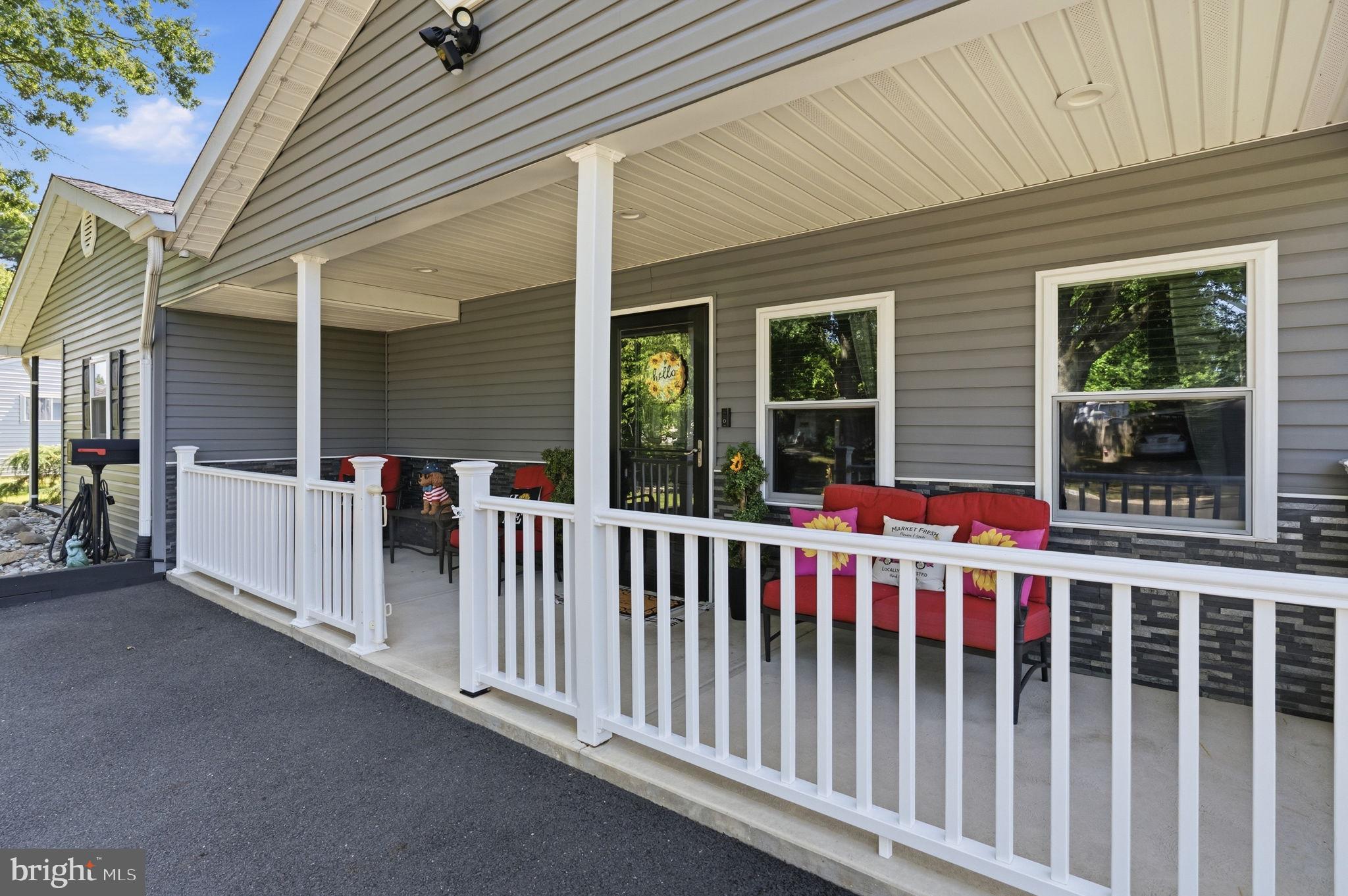 OAKTREE HOLLOW - Residential