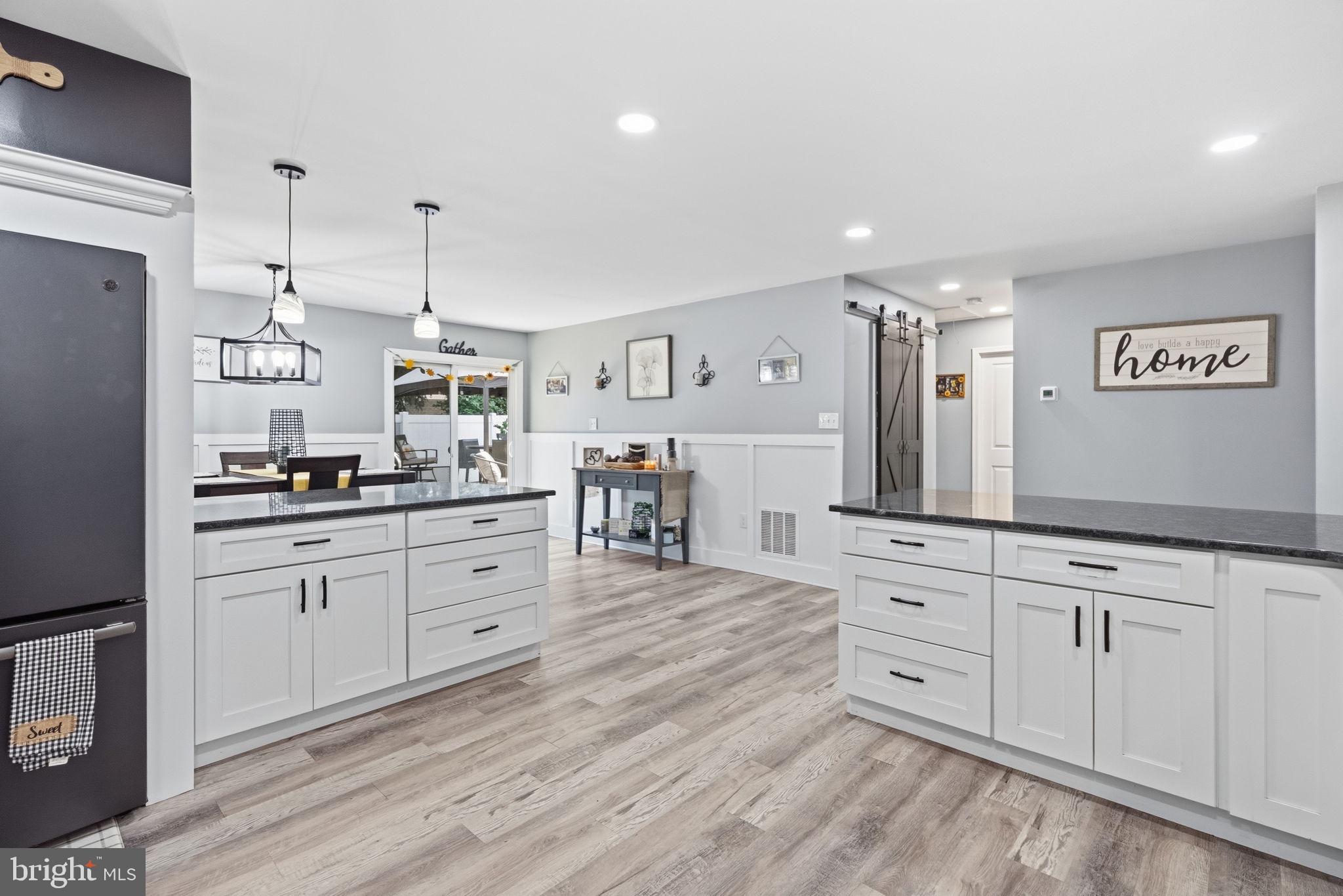 OAKTREE HOLLOW - Residential