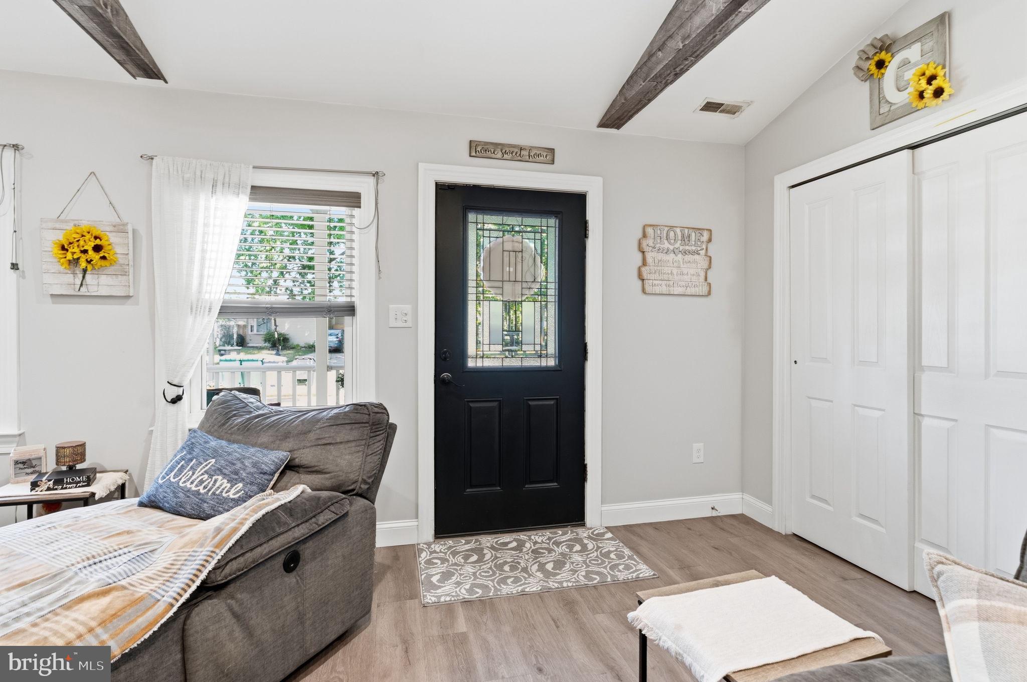OAKTREE HOLLOW - Residential