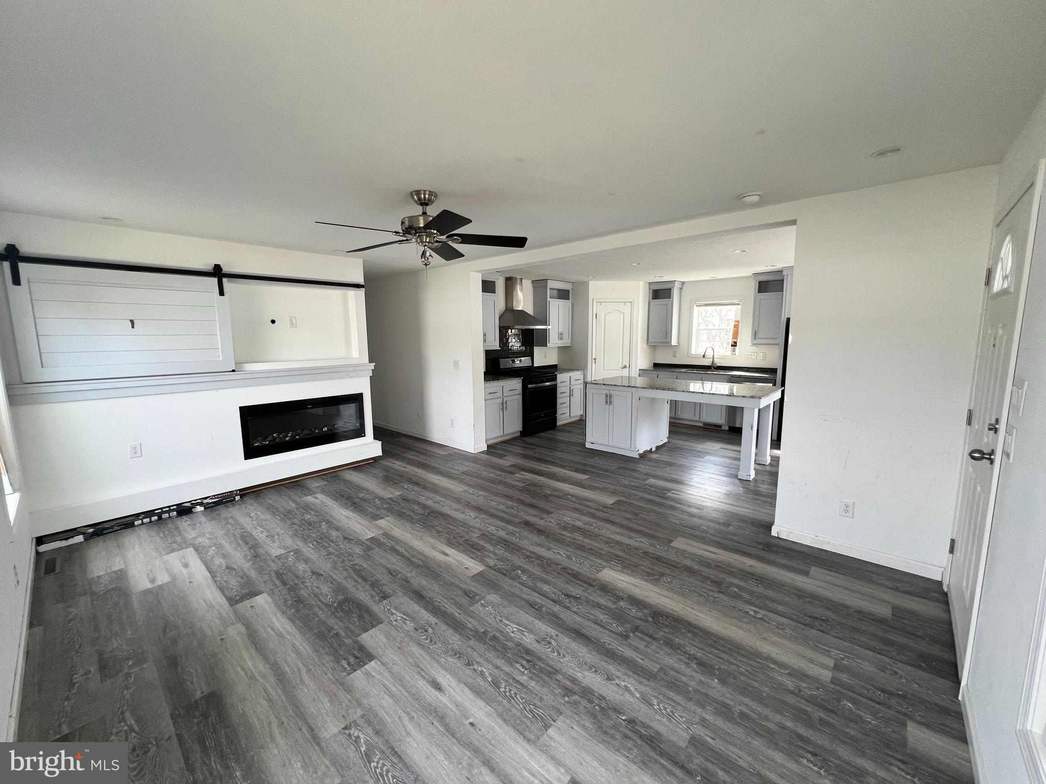 BOONE'S MOBILE ESTATES - Residential
