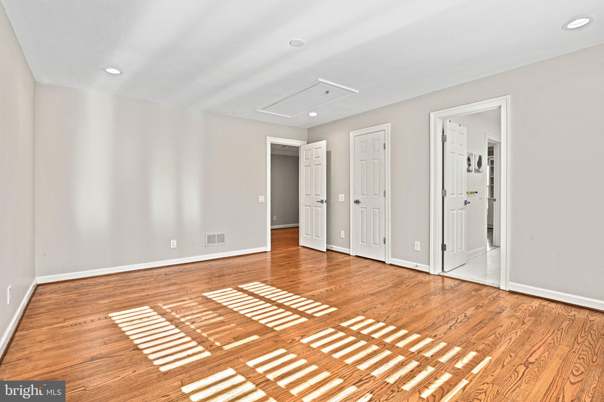 SMC MCLEAN - Residential