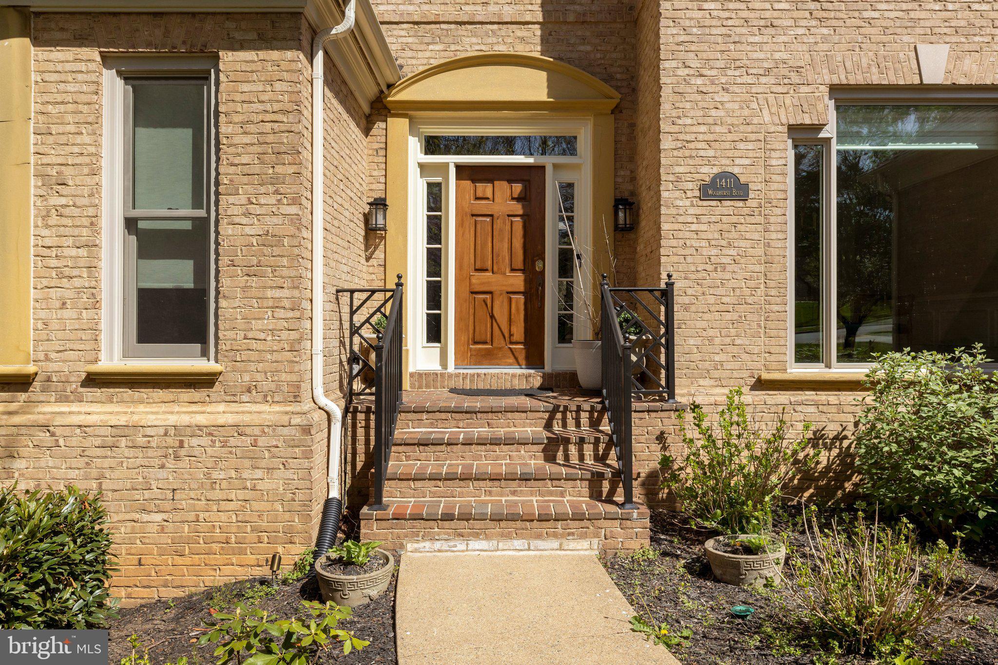 SMC MCLEAN - Residential