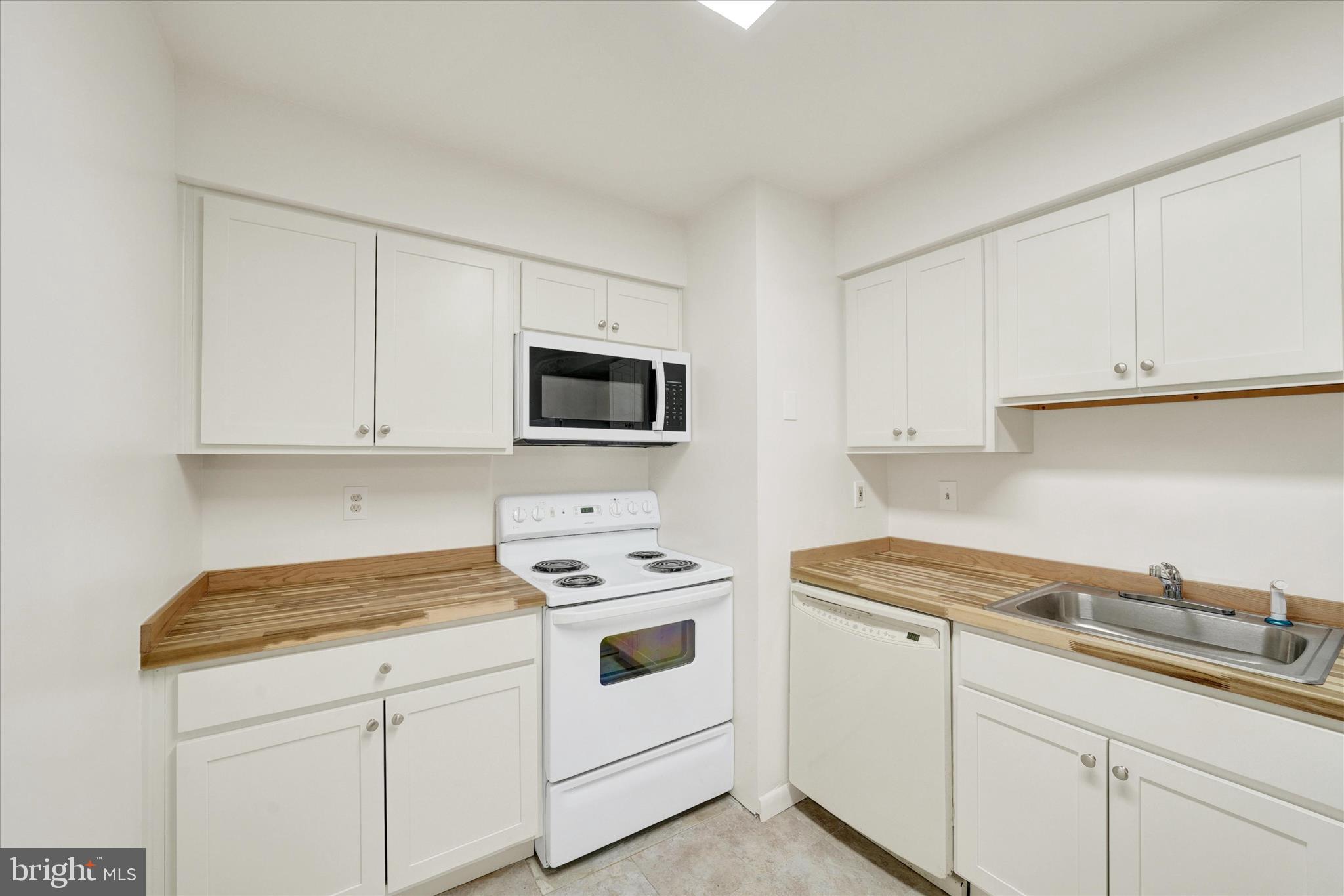 MAGNOLIA WOODS - Residential