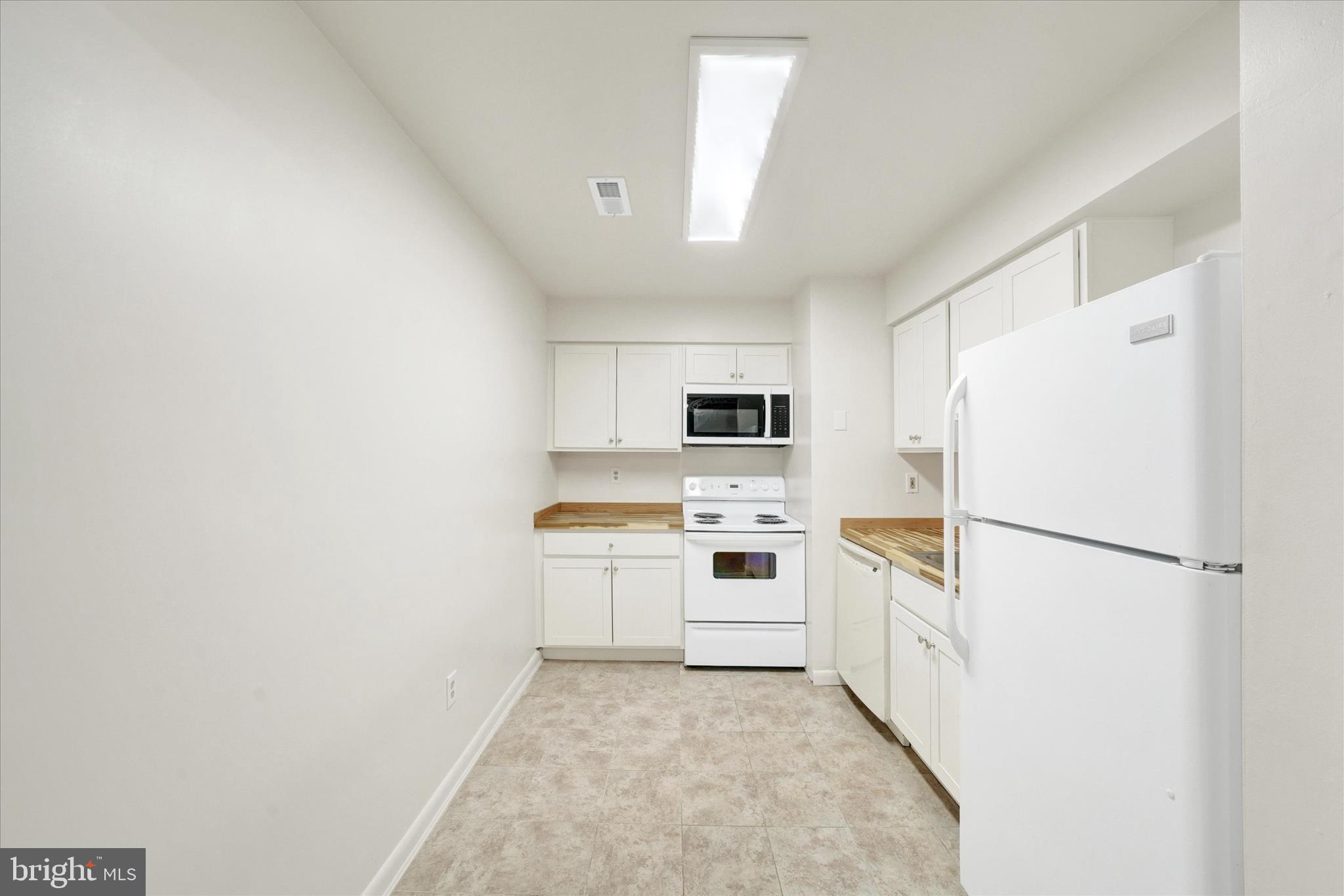 MAGNOLIA WOODS - Residential