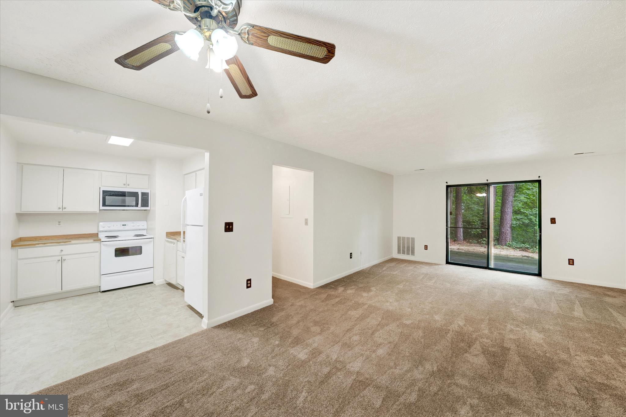 MAGNOLIA WOODS - Residential