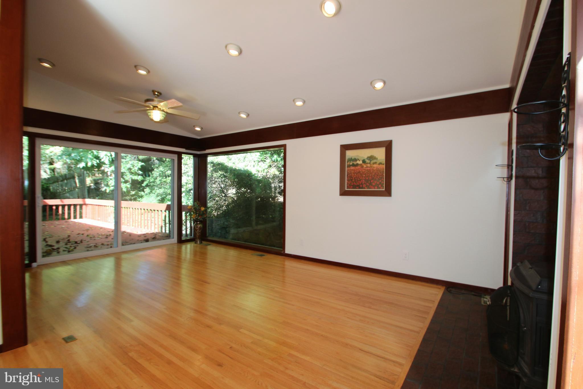 ROCK CREEK PALISADES - Residential
