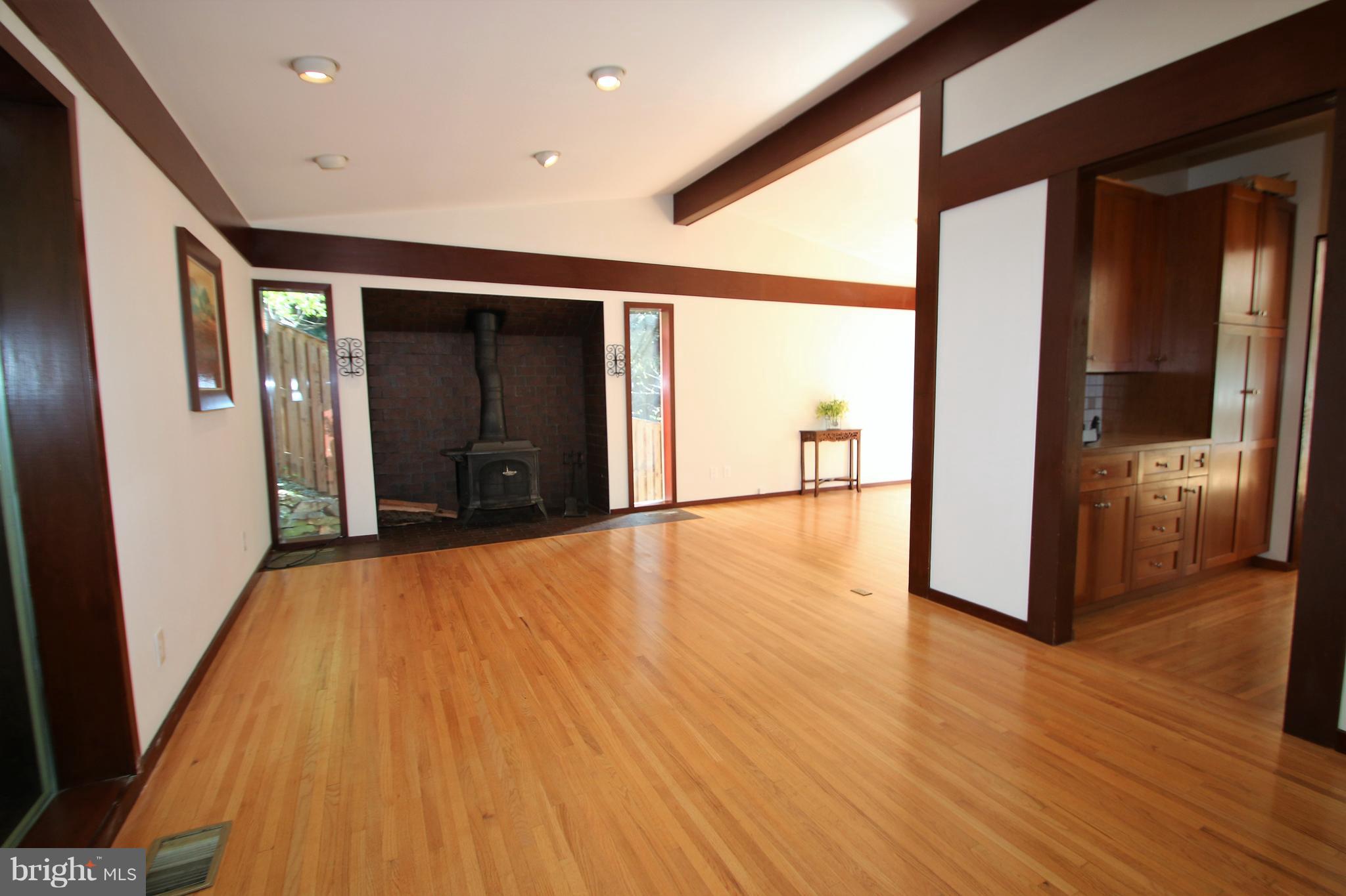 ROCK CREEK PALISADES - Residential